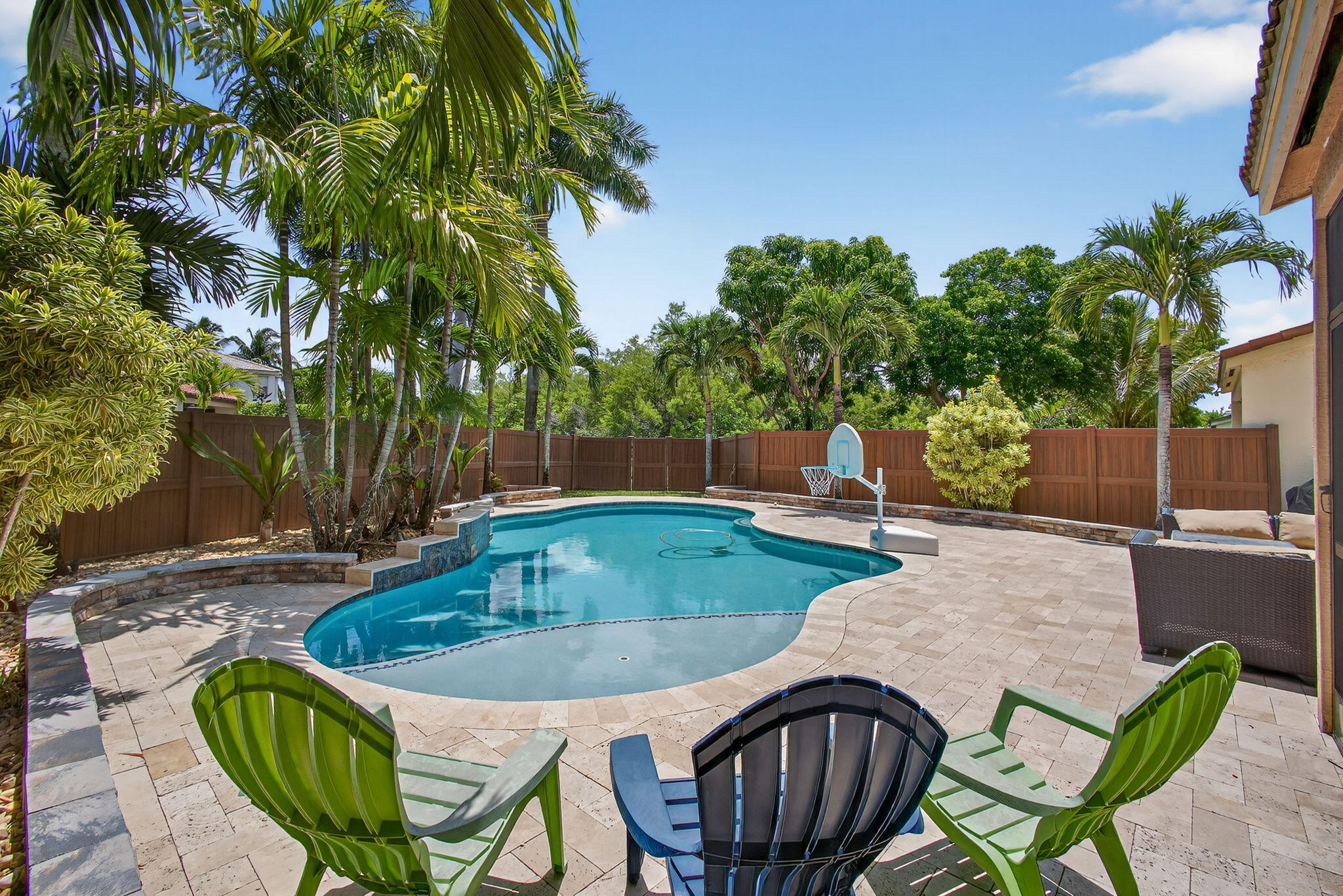9196 Dupont Place