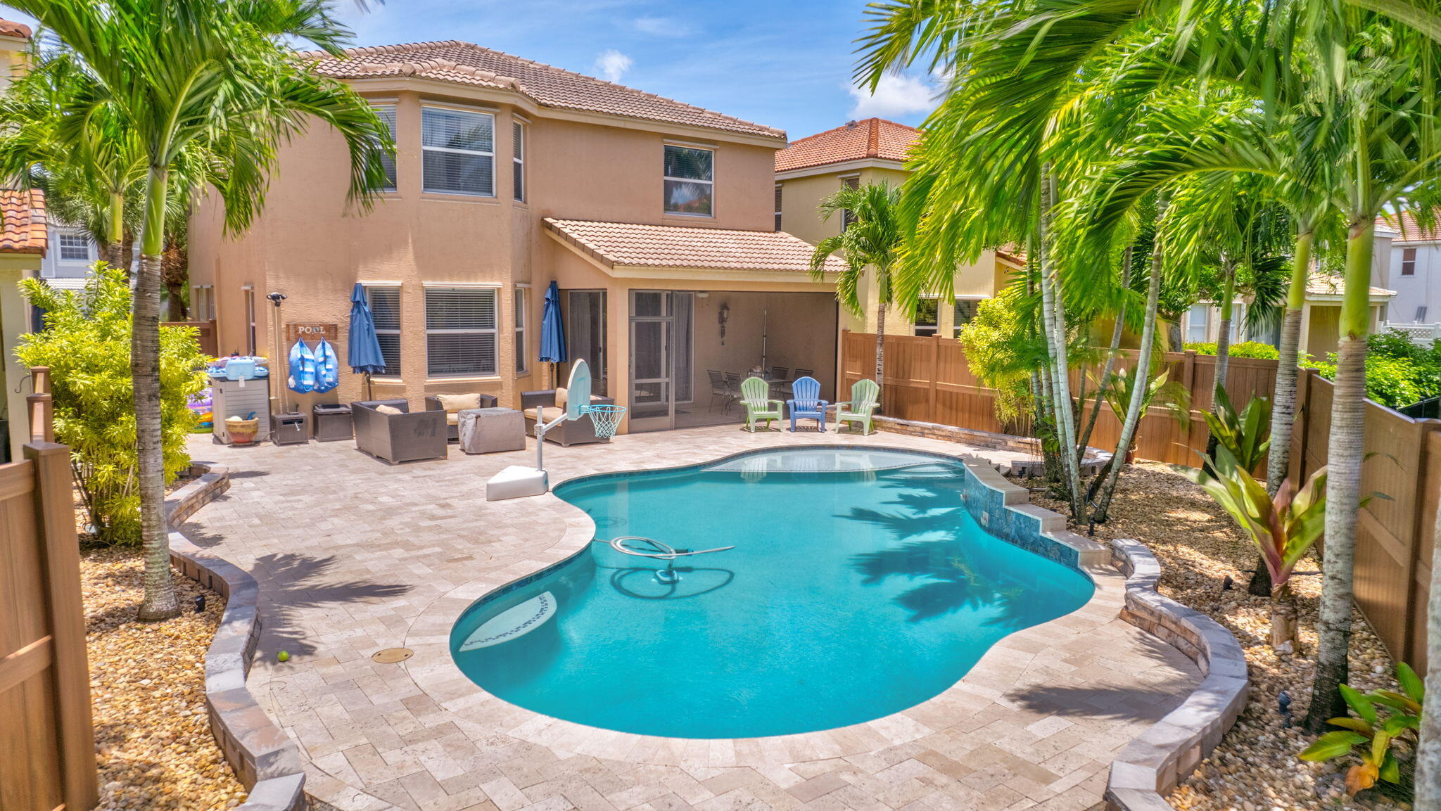 9196 Dupont Place