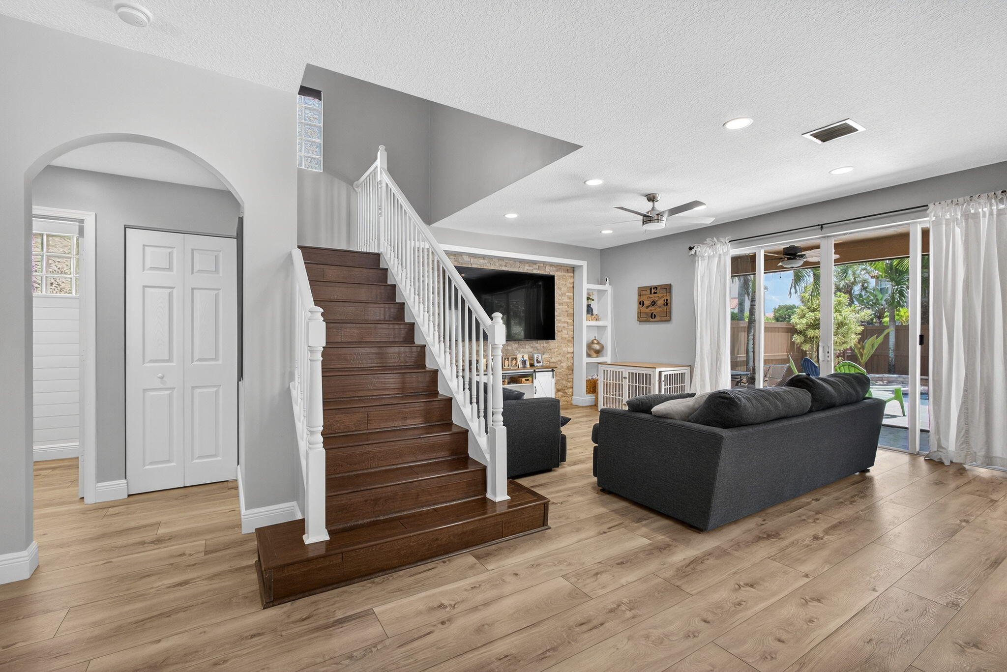 9196 Dupont Place