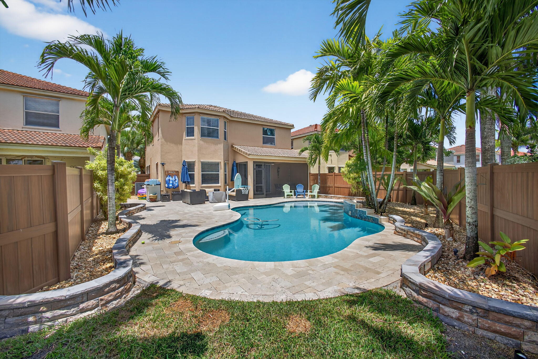 9196 Dupont Place