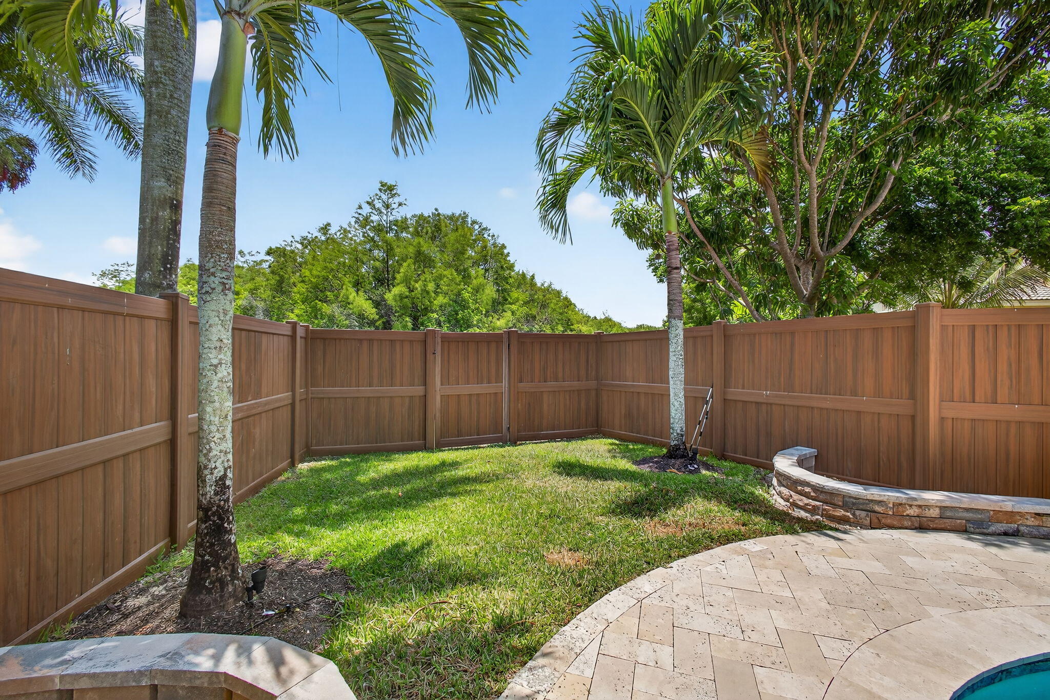 9196 Dupont Place