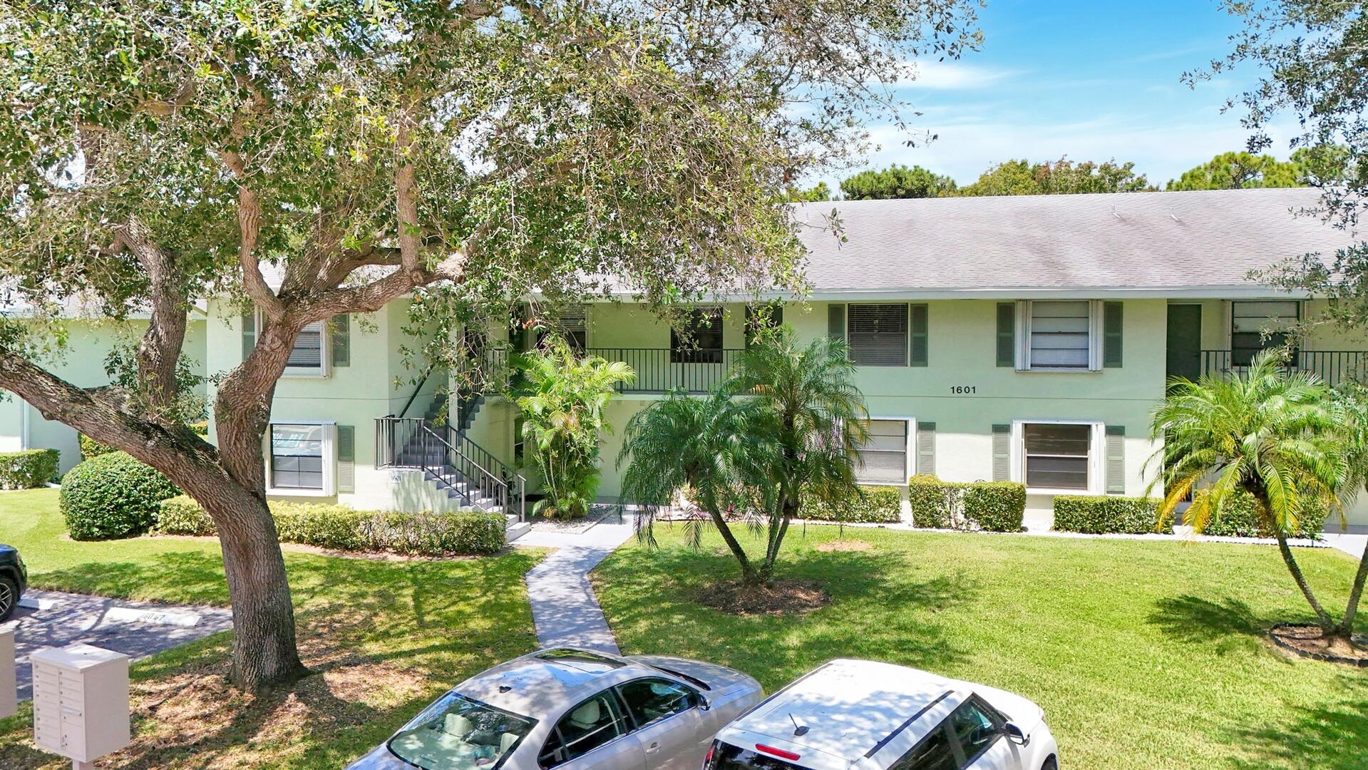 1601 Sabal Ridge Circle F