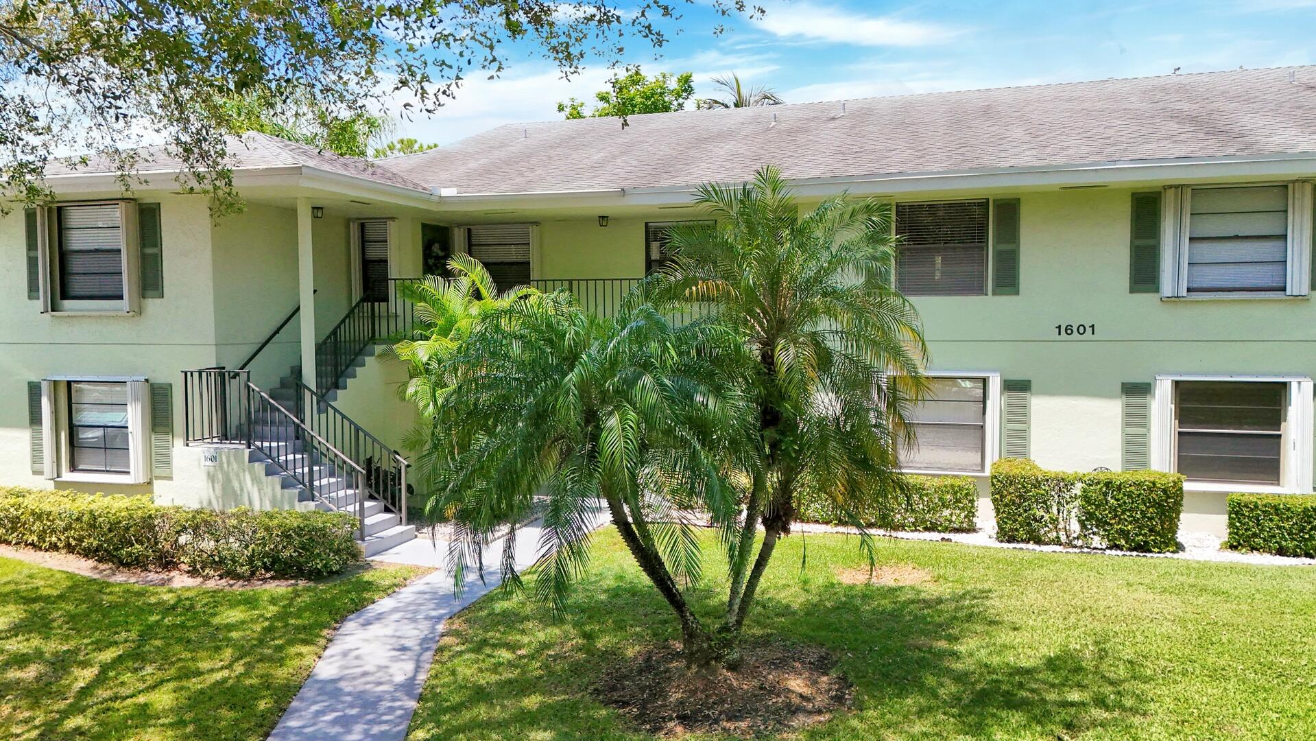 1601 Sabal Ridge Circle F