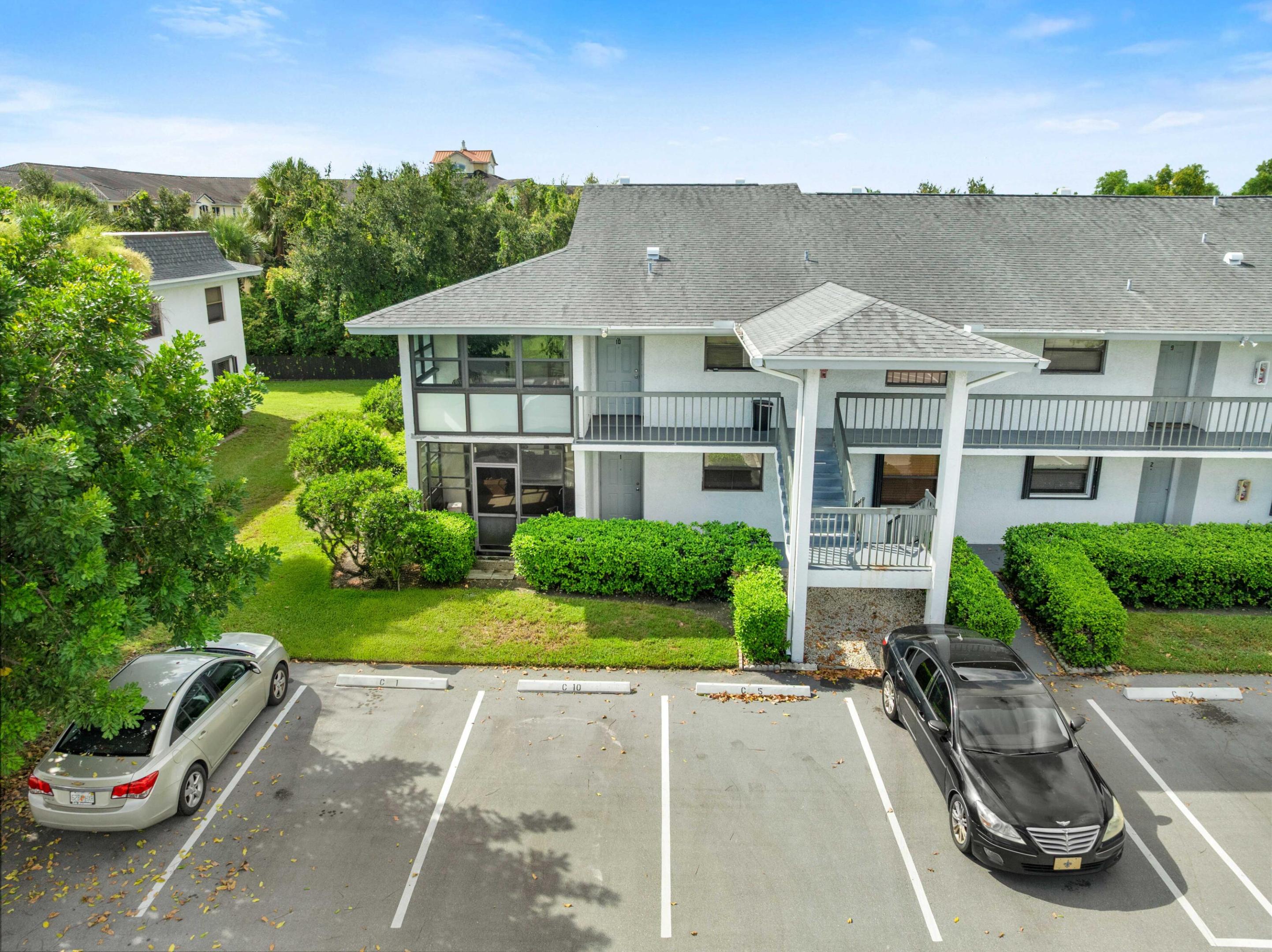 1250 SE Parkview Place C10