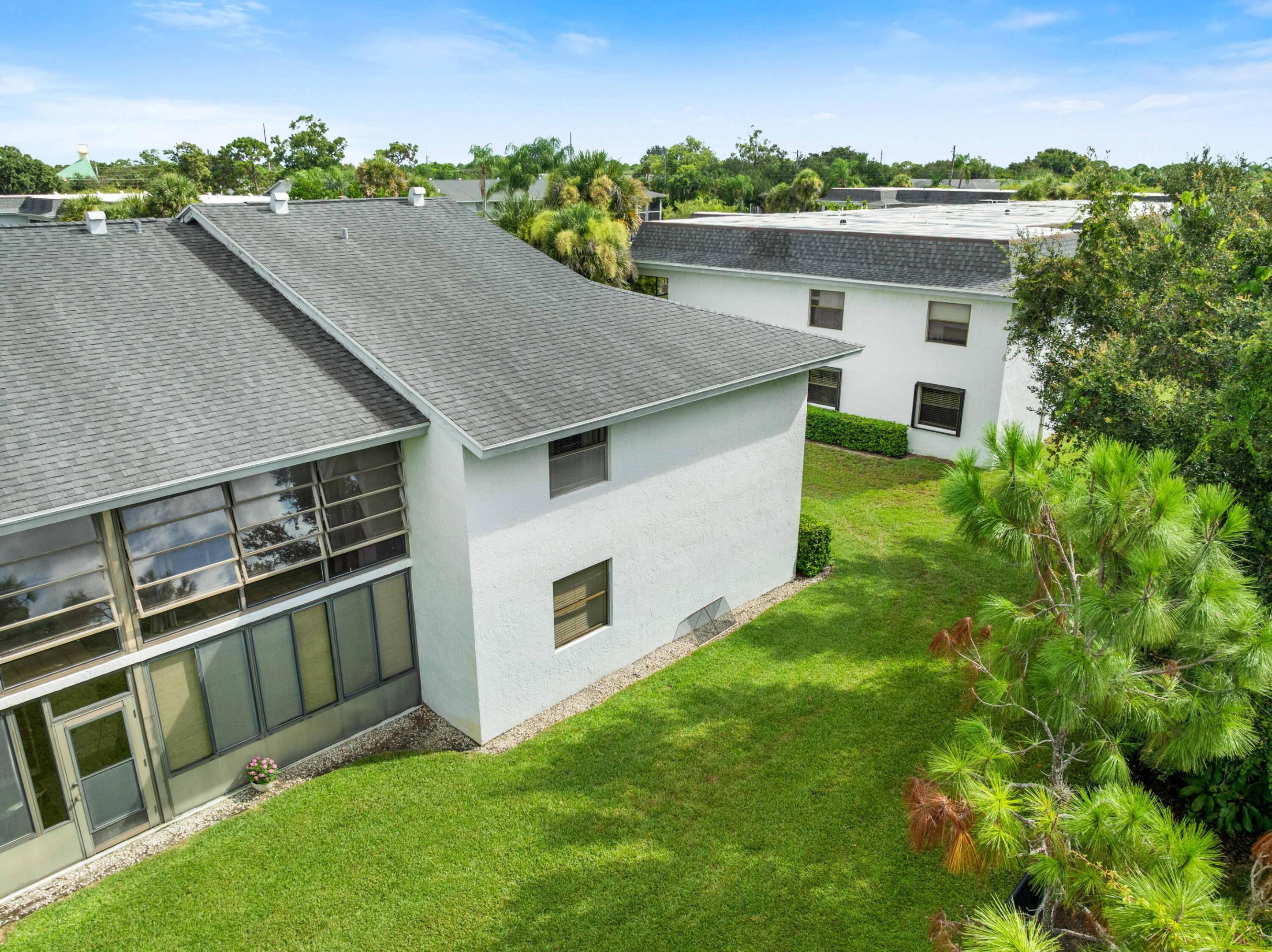 1250 SE Parkview Place C10