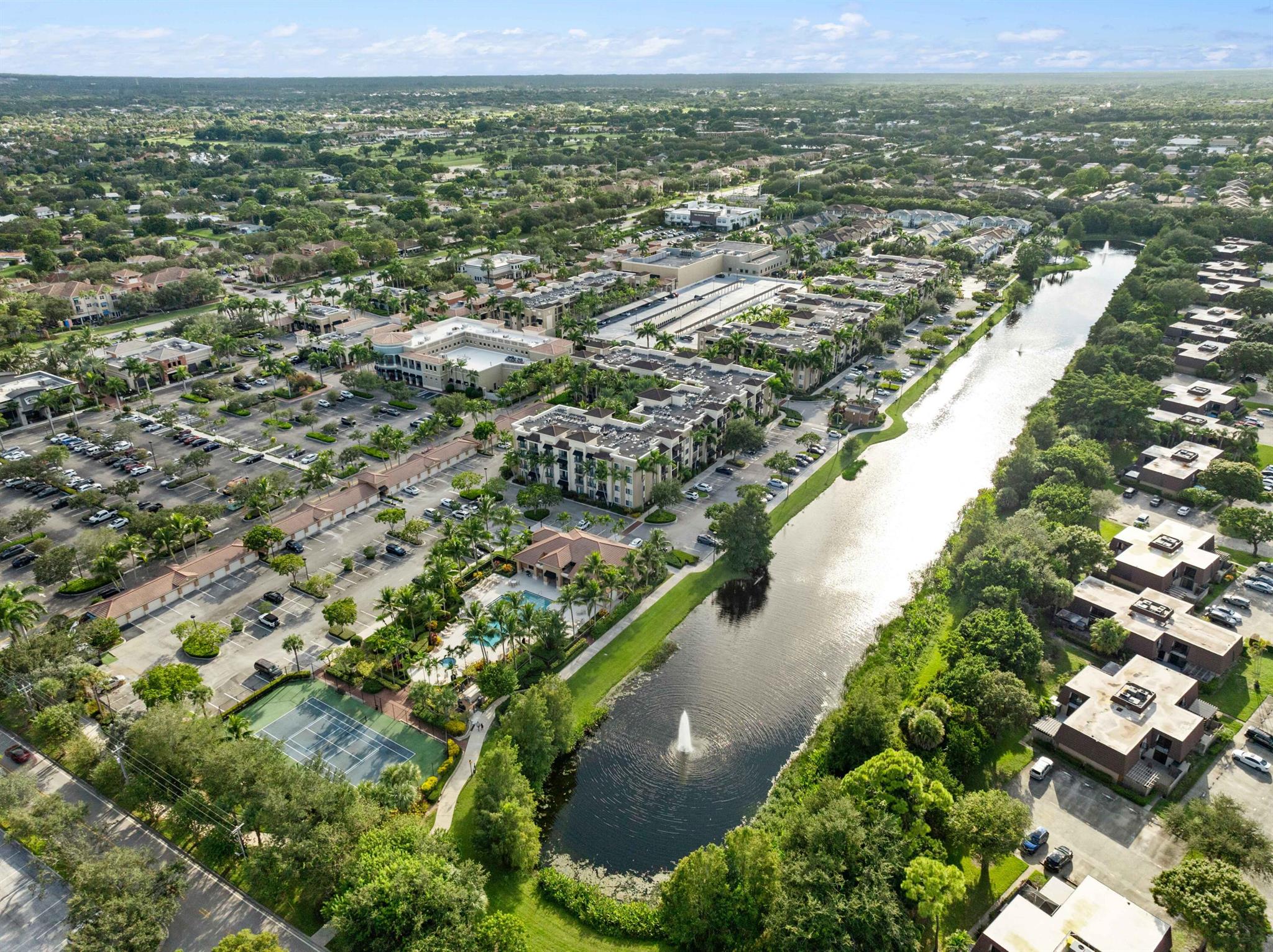 4883 Pga Boulevard 305