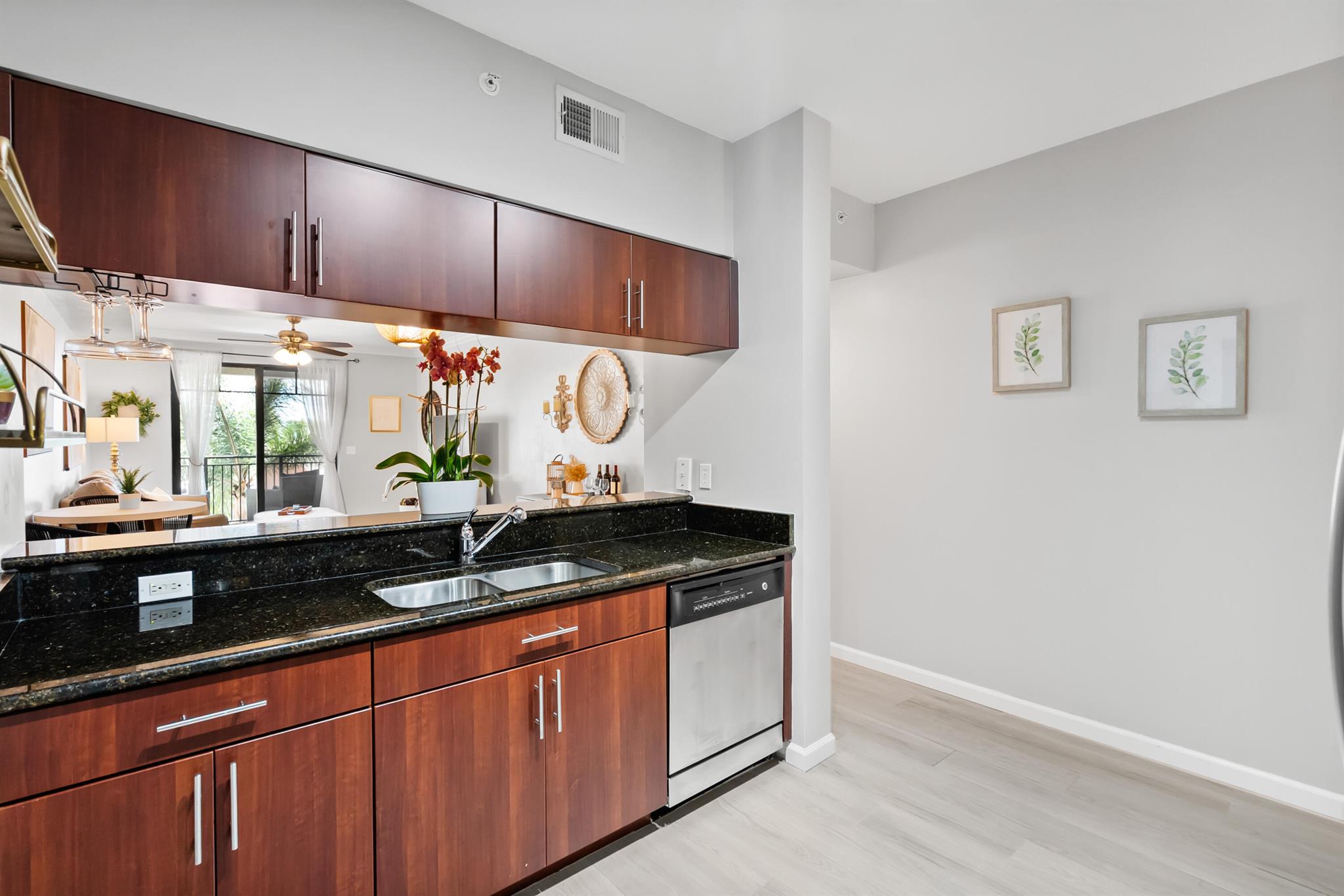 4883 Pga Boulevard 305