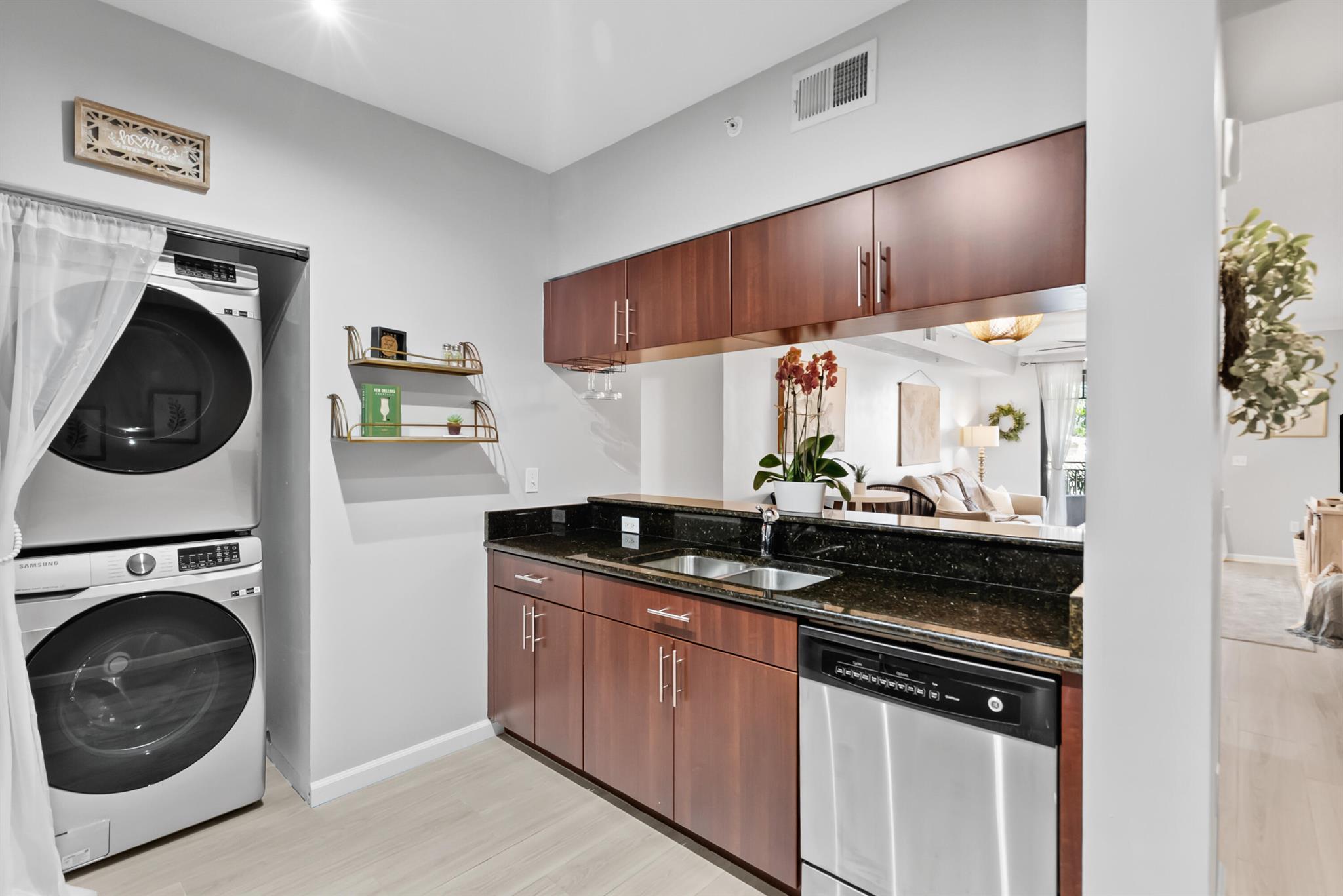 4883 Pga Boulevard 305