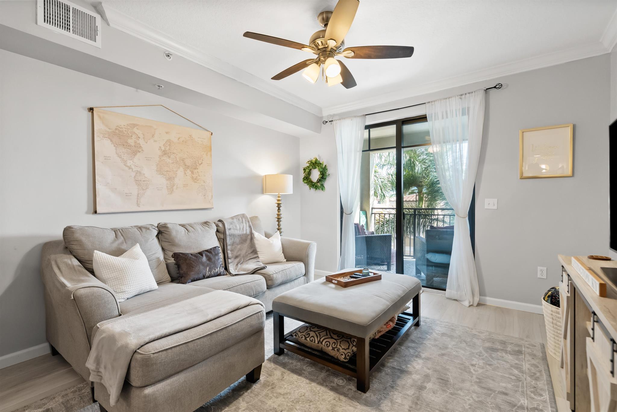 4883 Pga Boulevard 305