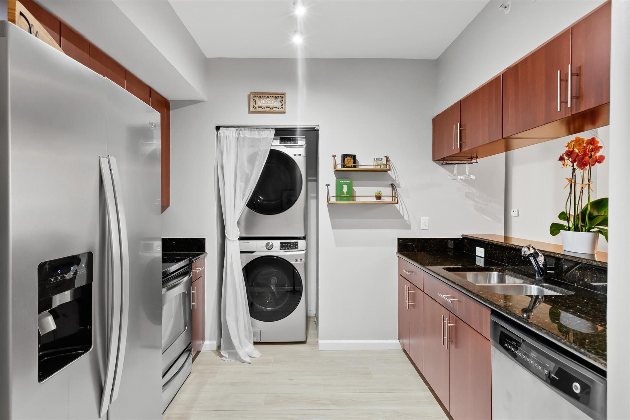 4883 Pga Boulevard 305