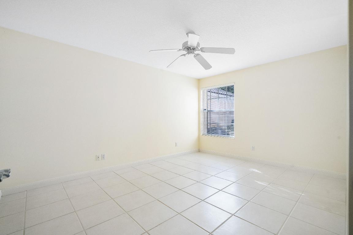 1364 Saint Lawrence Drive