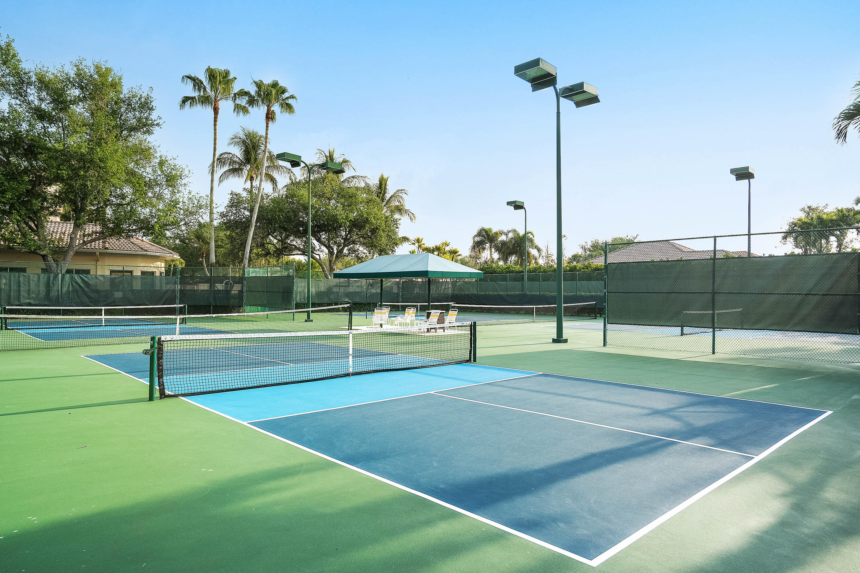 1364 Saint Lawrence Drive