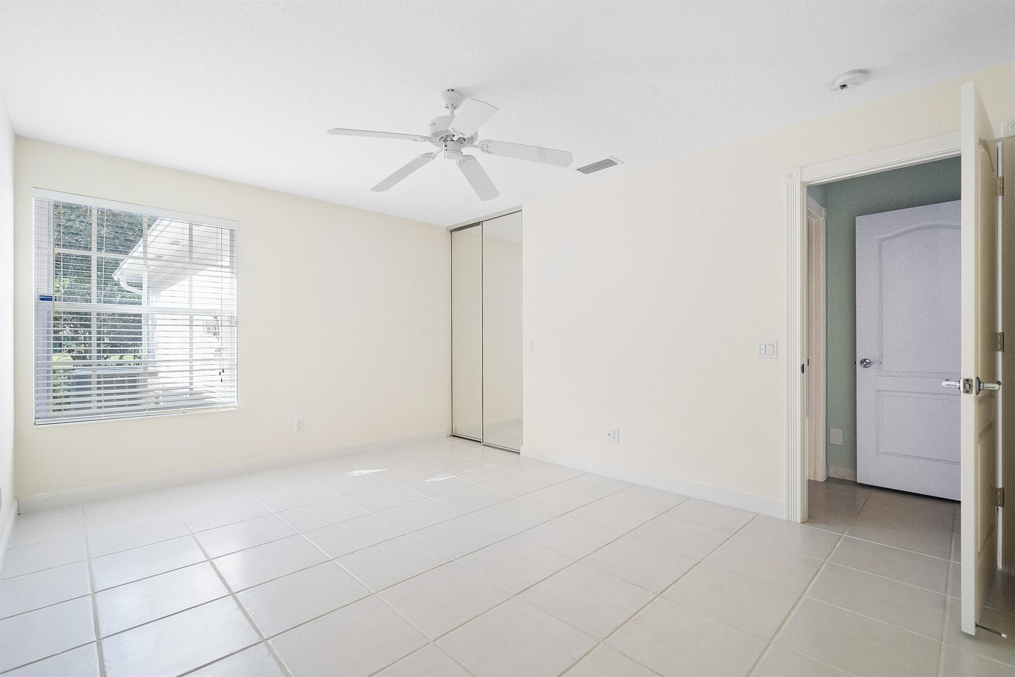 1364 Saint Lawrence Drive