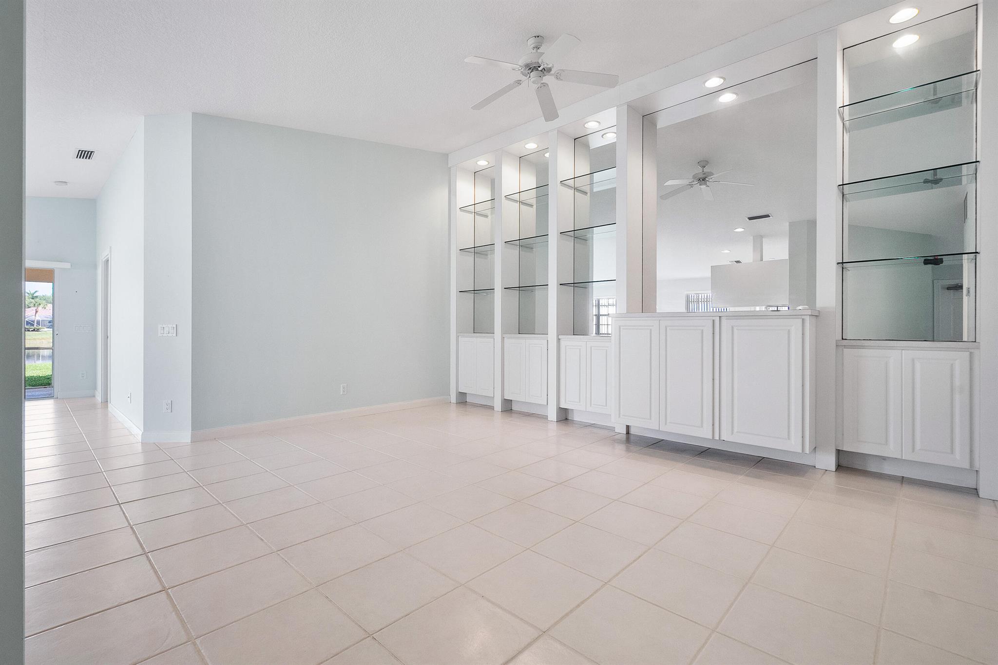 1364 Saint Lawrence Drive