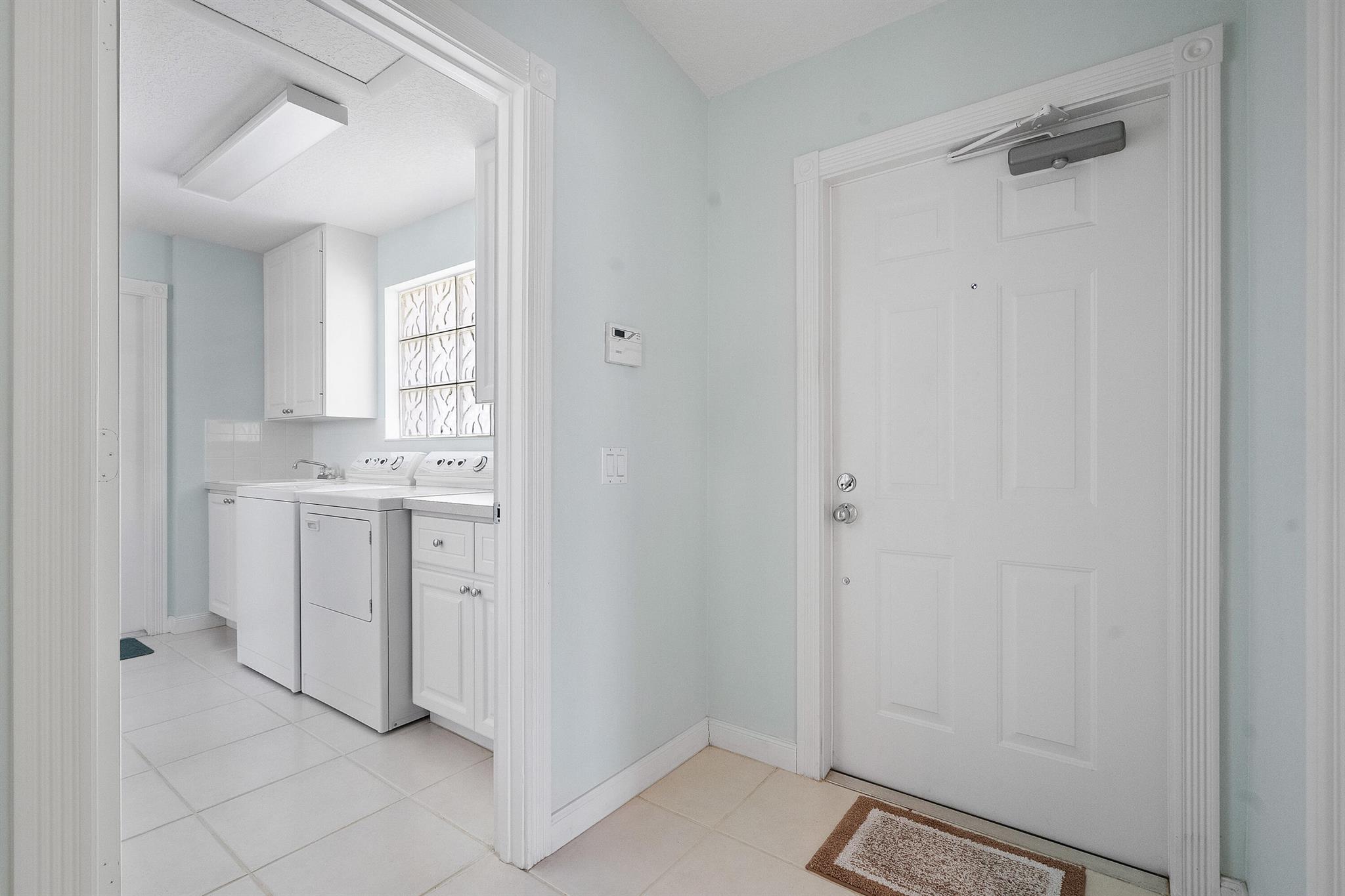 1364 Saint Lawrence Drive