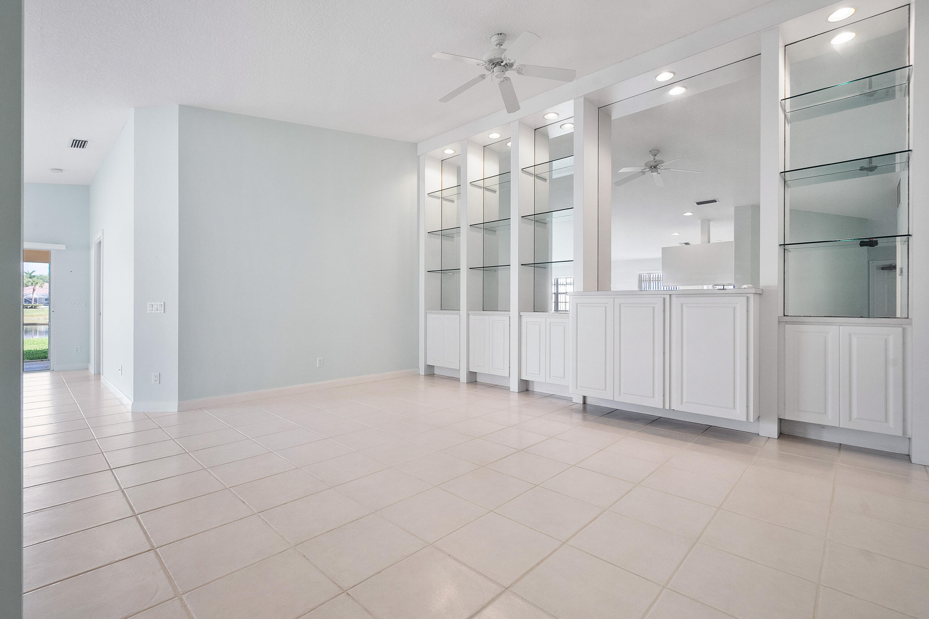 1364 Saint Lawrence Drive