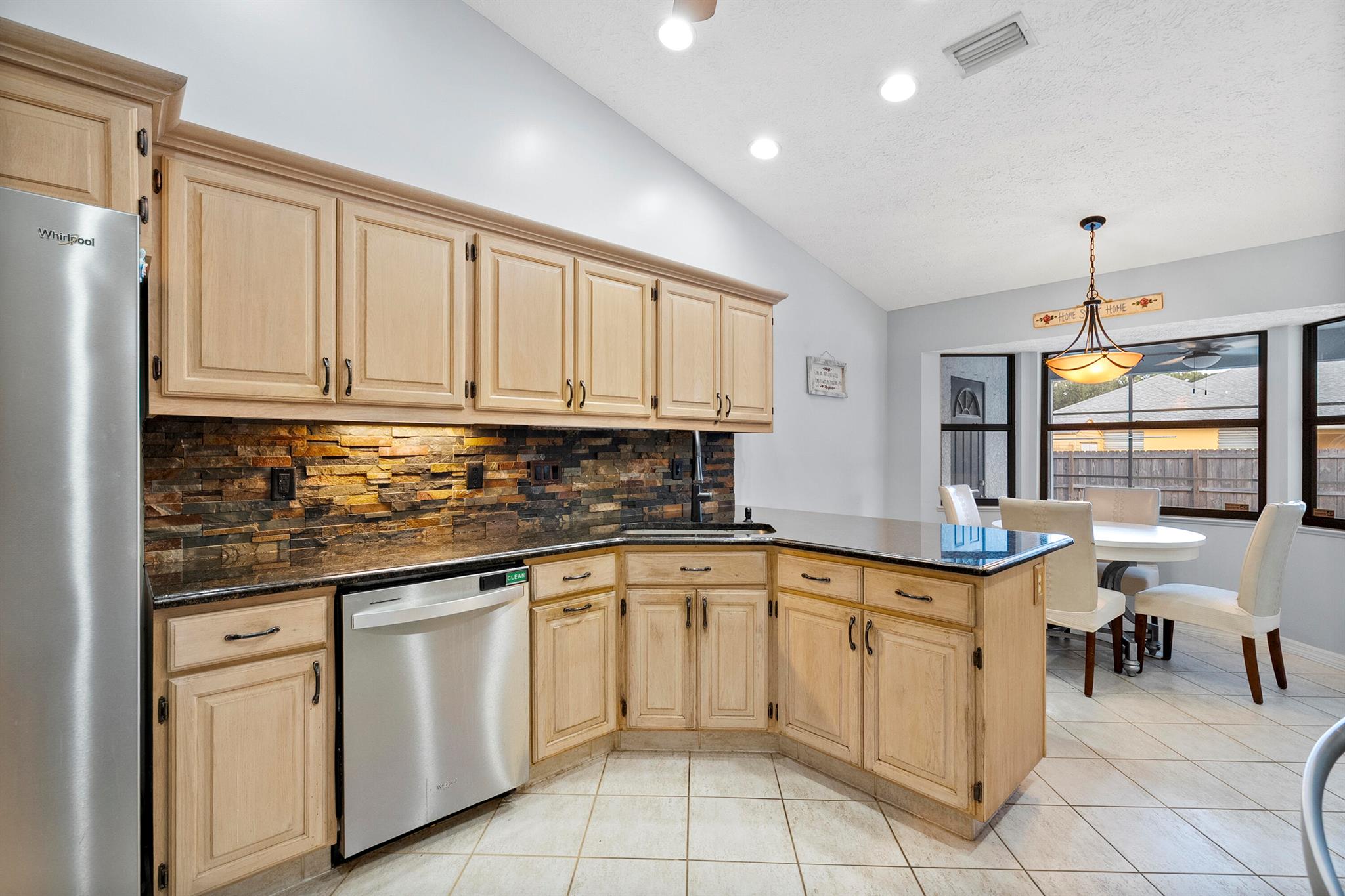 471 SE Ron Rico Terrace