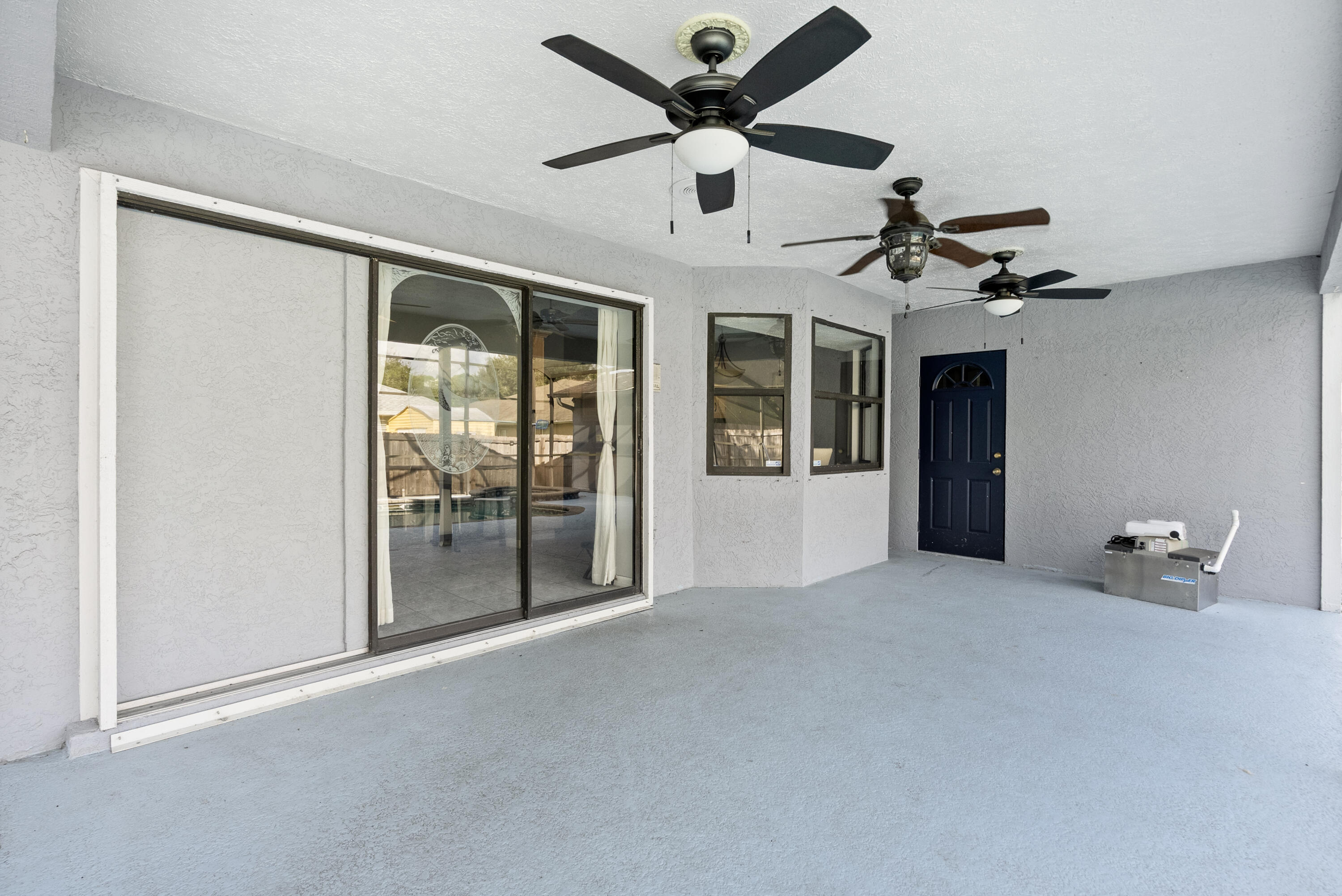 471 SE Ron Rico Terrace