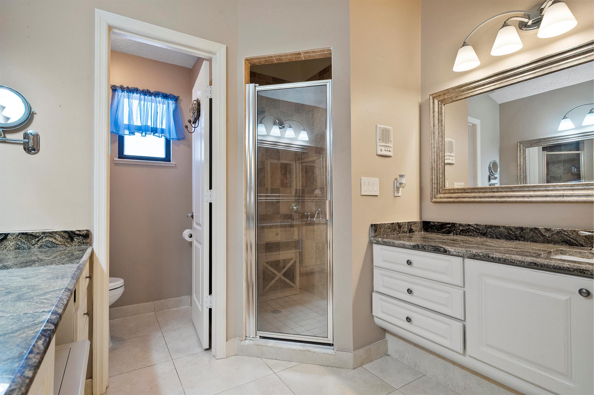 471 SE Ron Rico Terrace