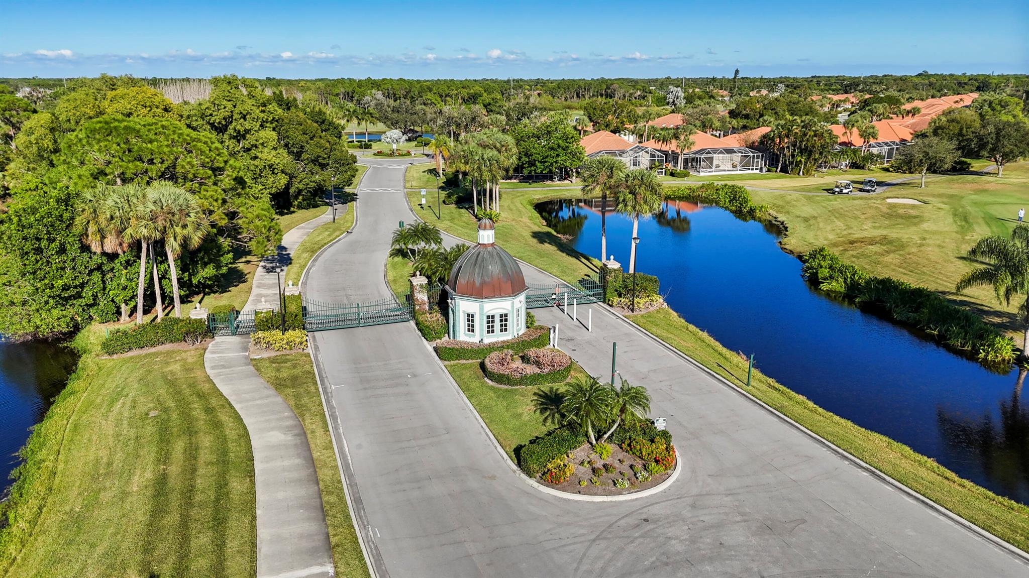 8016 SE Peppercorn Court