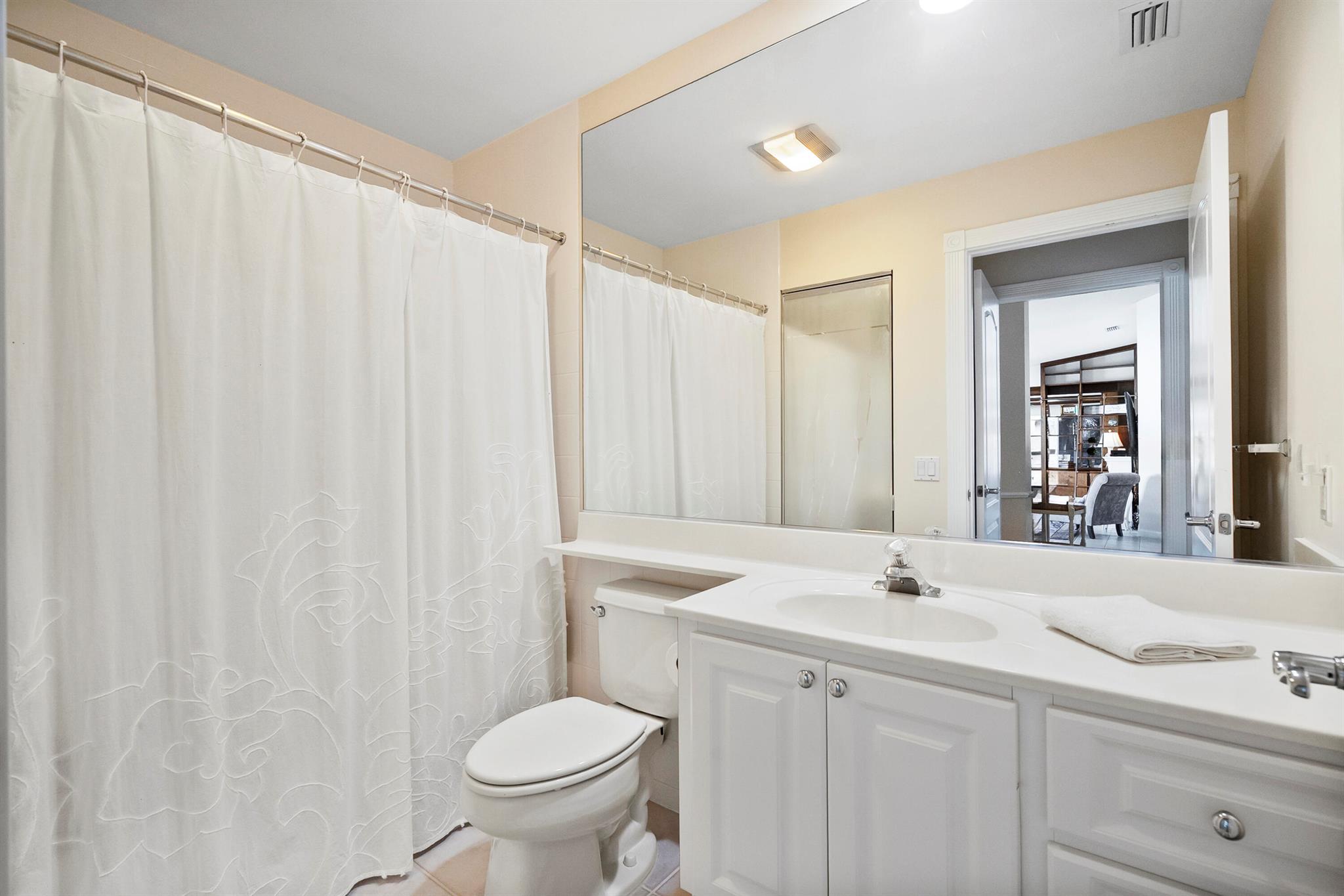 8016 SE Peppercorn Court