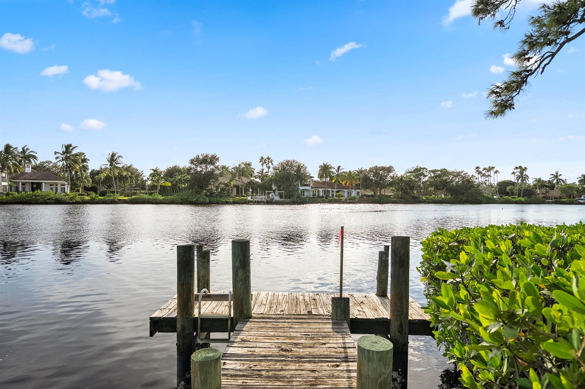 9200 SE Riverfront Terrace E