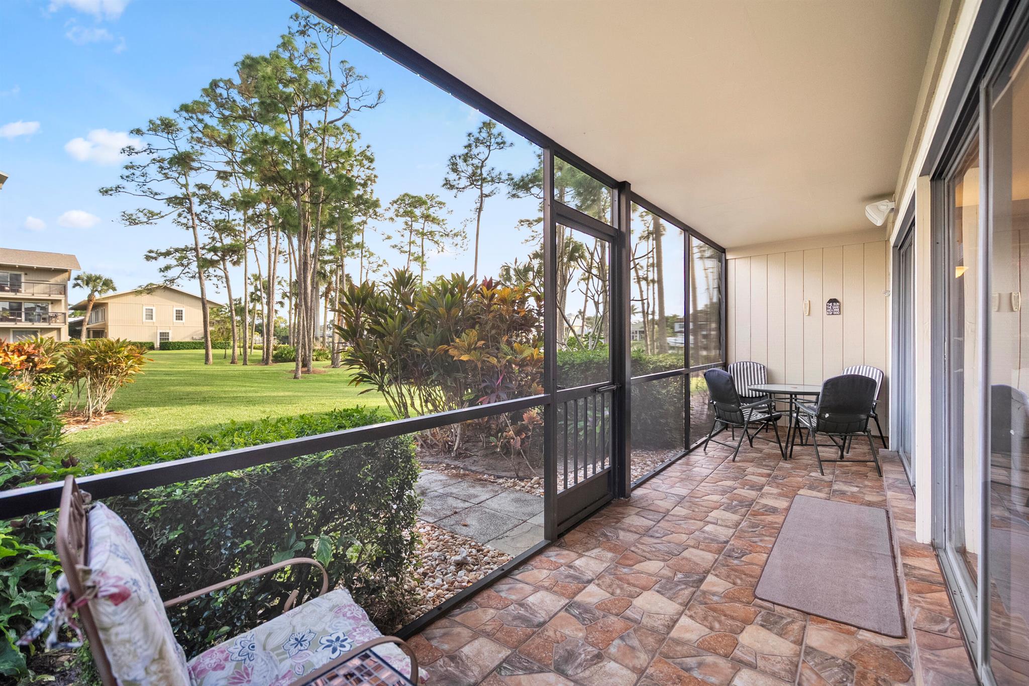 9200 SE Riverfront Terrace E