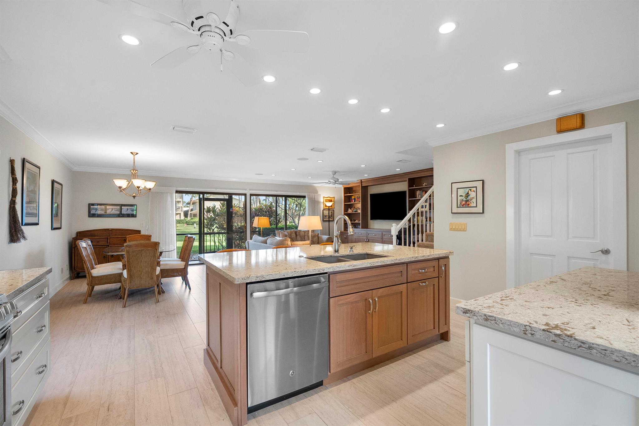 9200 SE Riverfront Terrace E