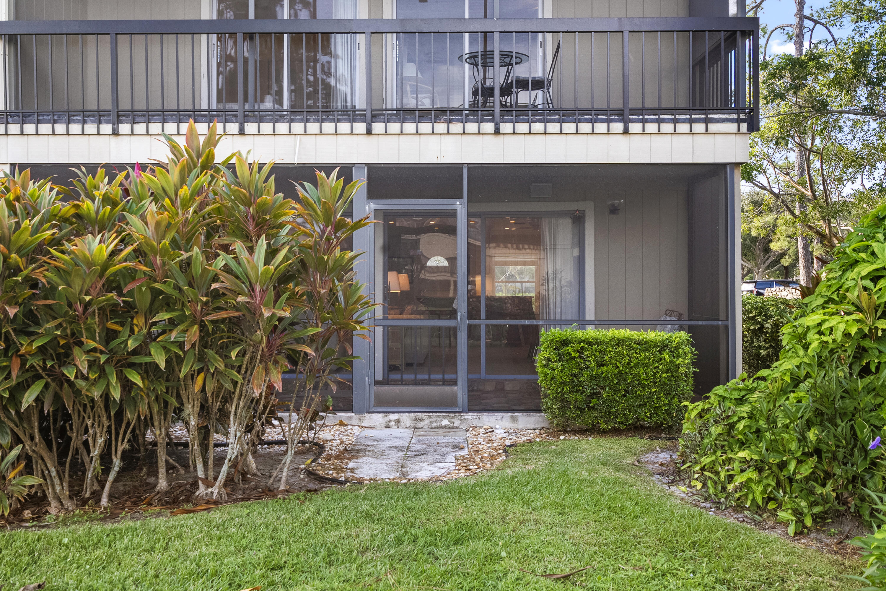 9200 SE Riverfront Terrace E