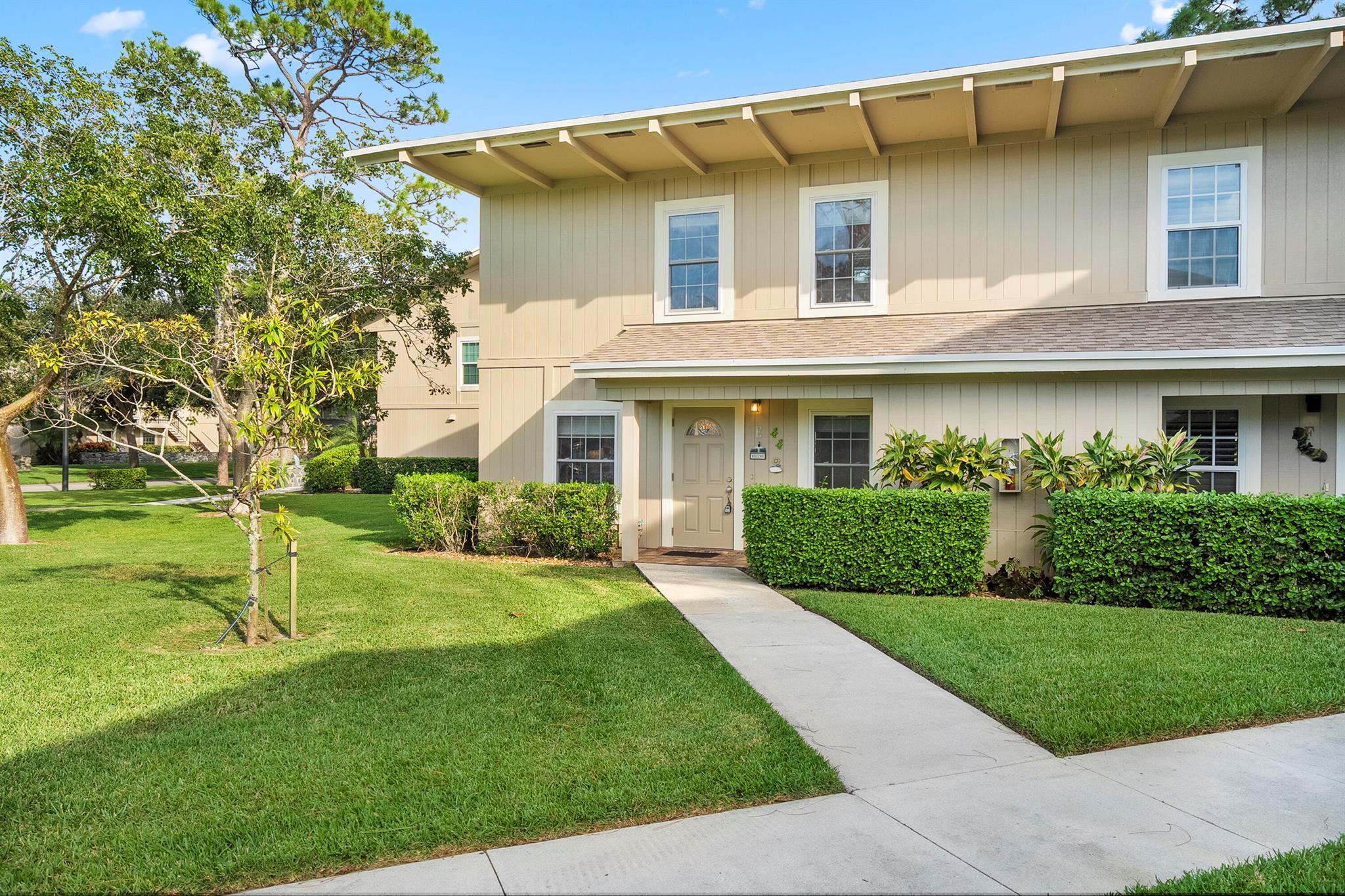 9200 SE Riverfront Terrace E