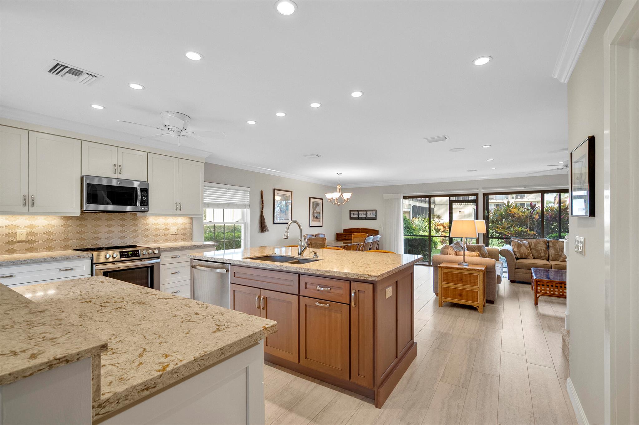 9200 SE Riverfront Terrace E