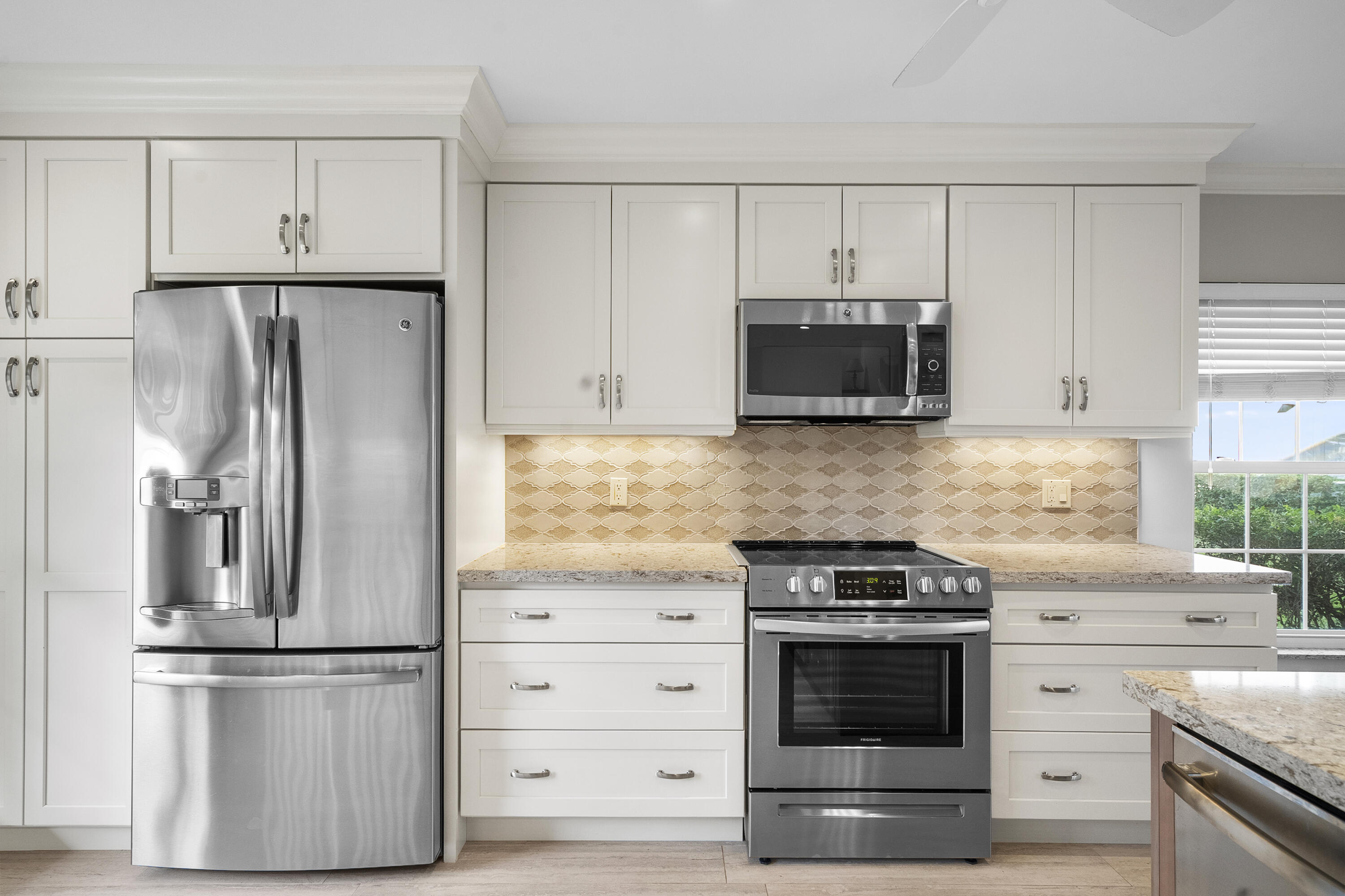 9200 SE Riverfront Terrace E