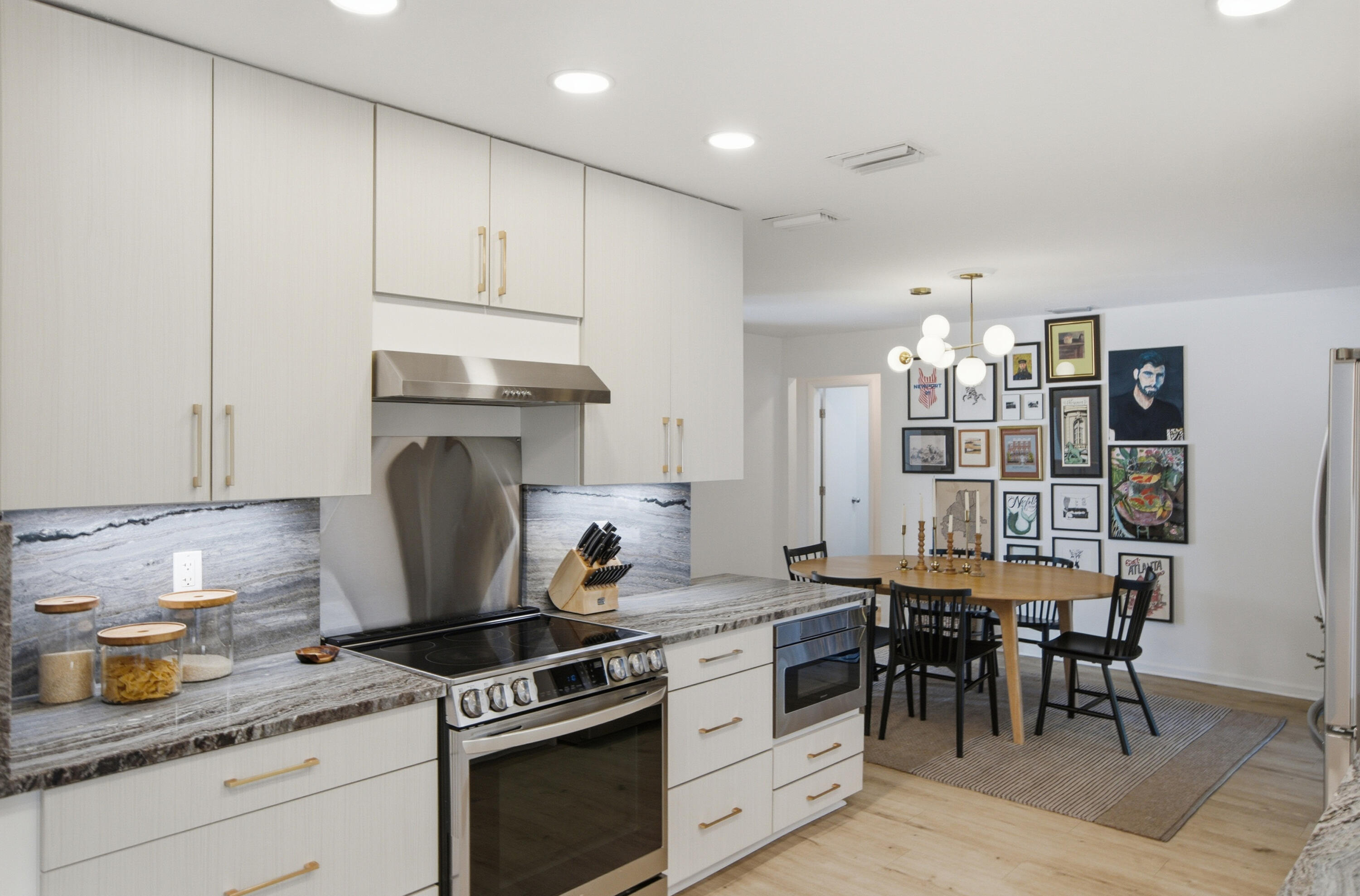 403 Highwood Circle