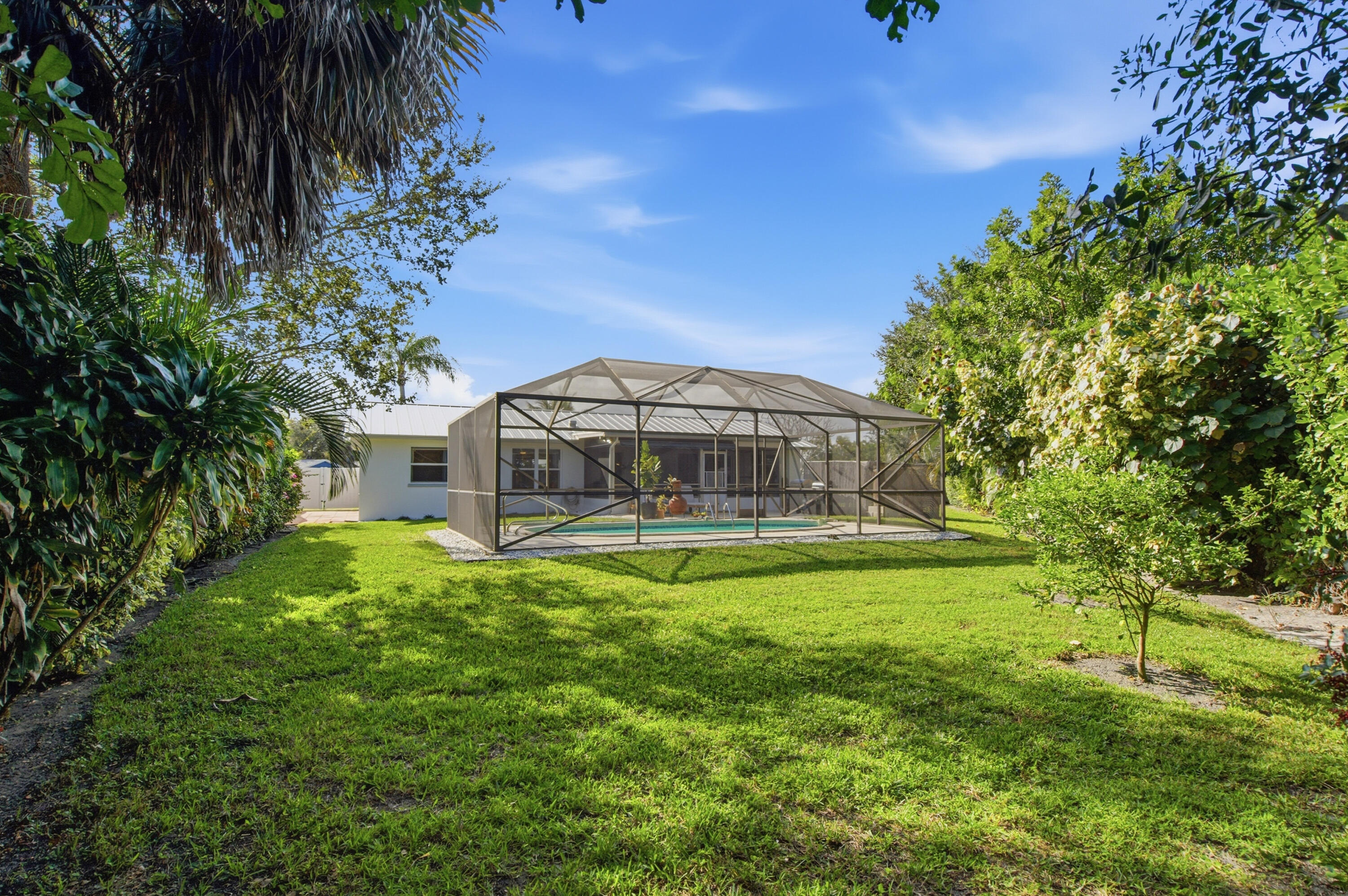 403 Highwood Circle