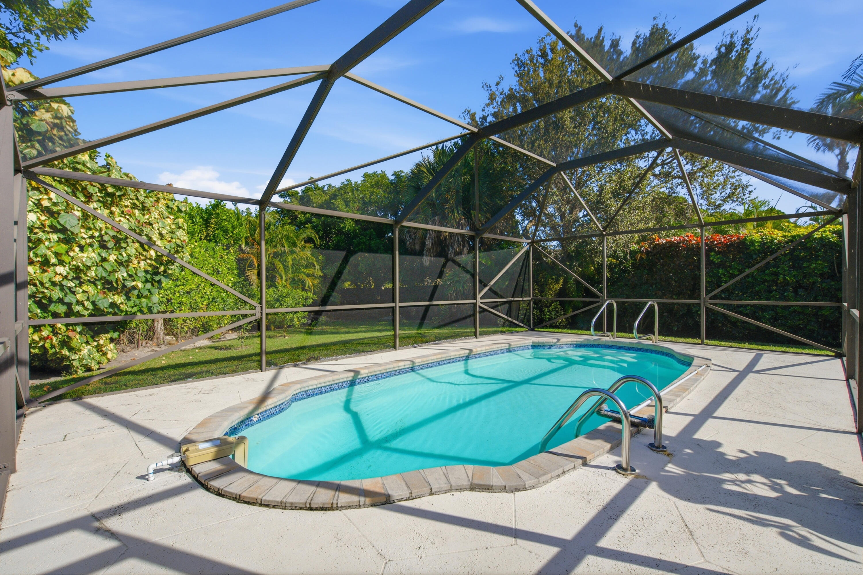 403 Highwood Circle