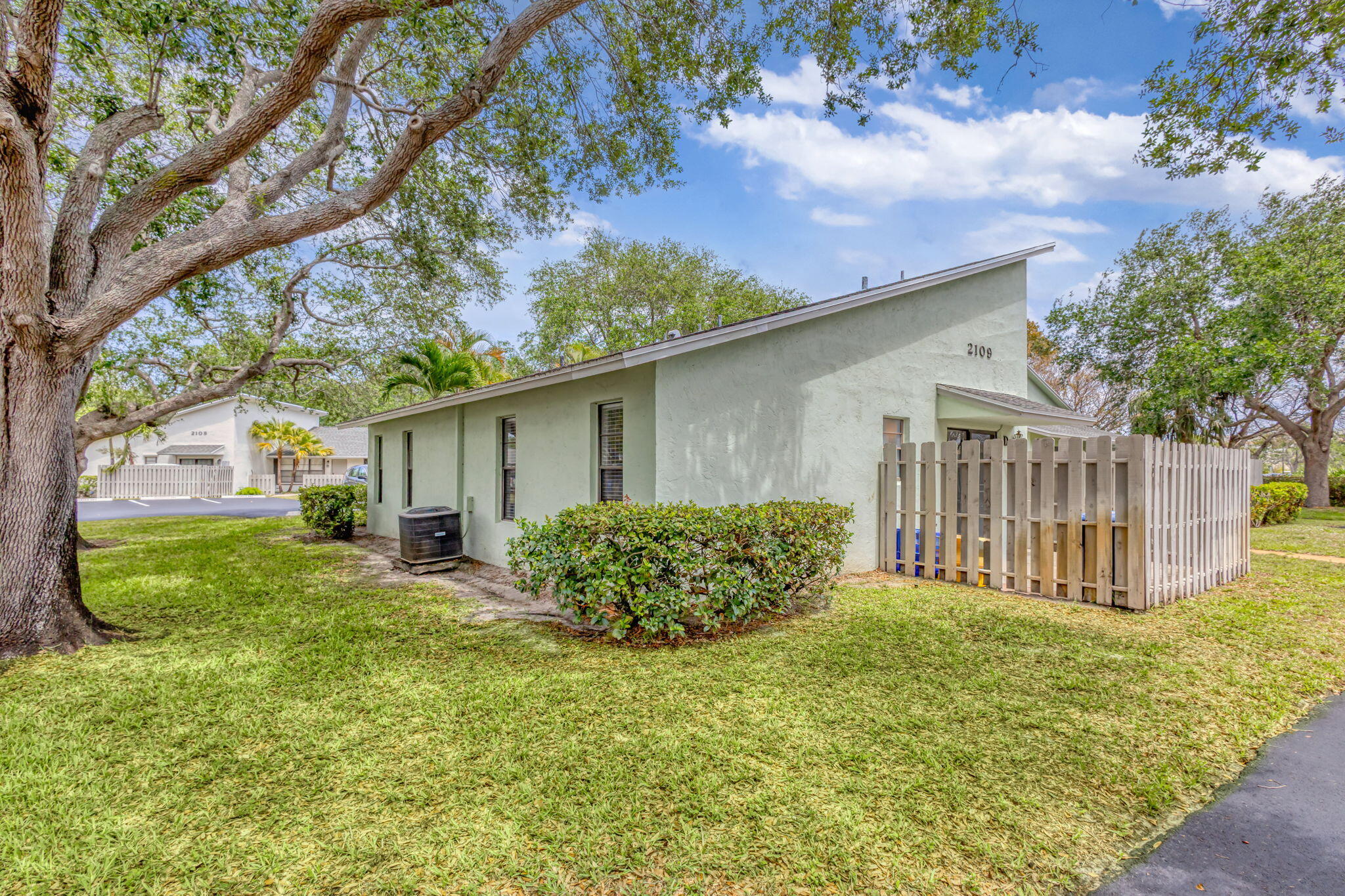 431 Jupiter Lakes Boulevard Unit: 2109d