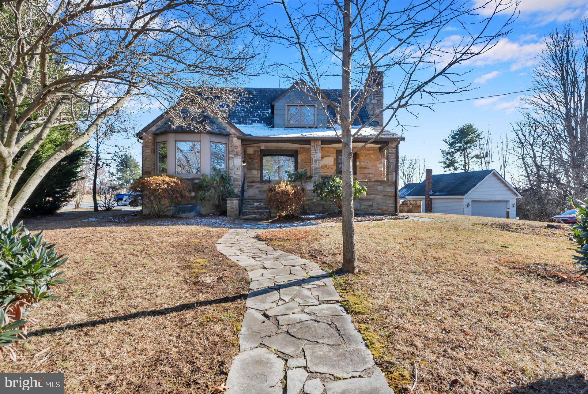 5701 OLD COURT