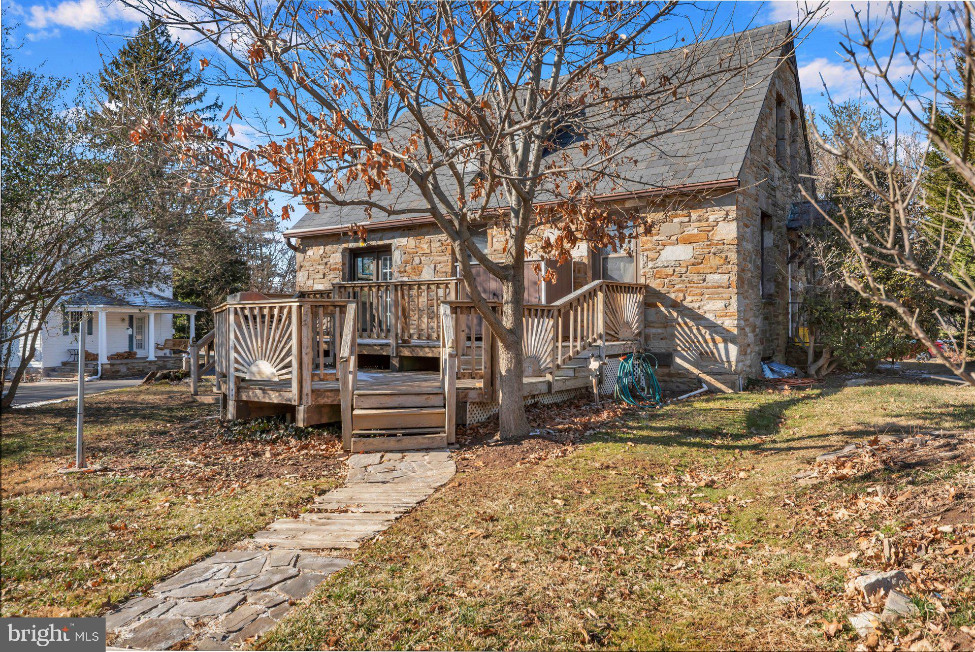 5701 OLD COURT