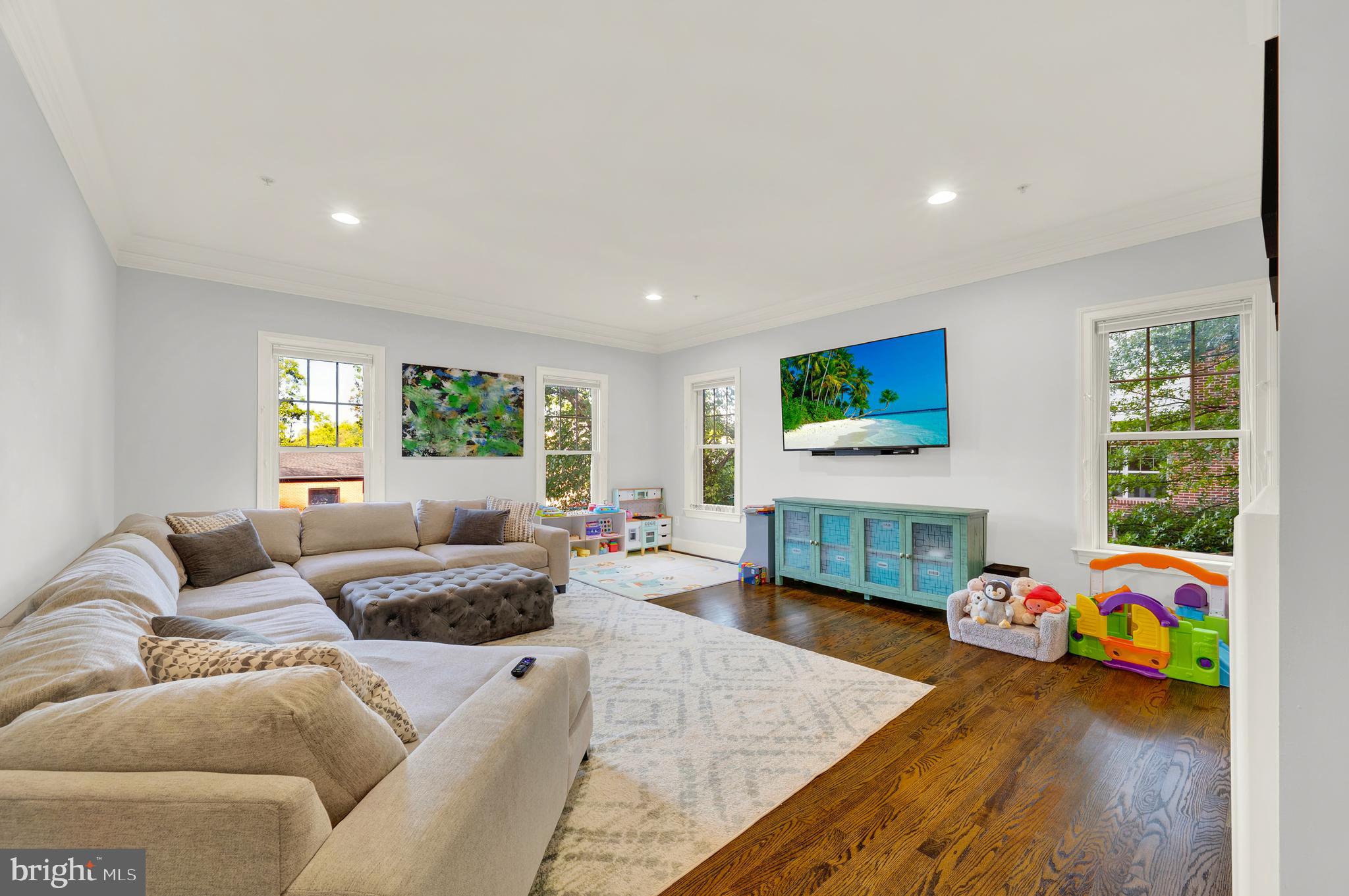 6720 BOX TURTLE COURT