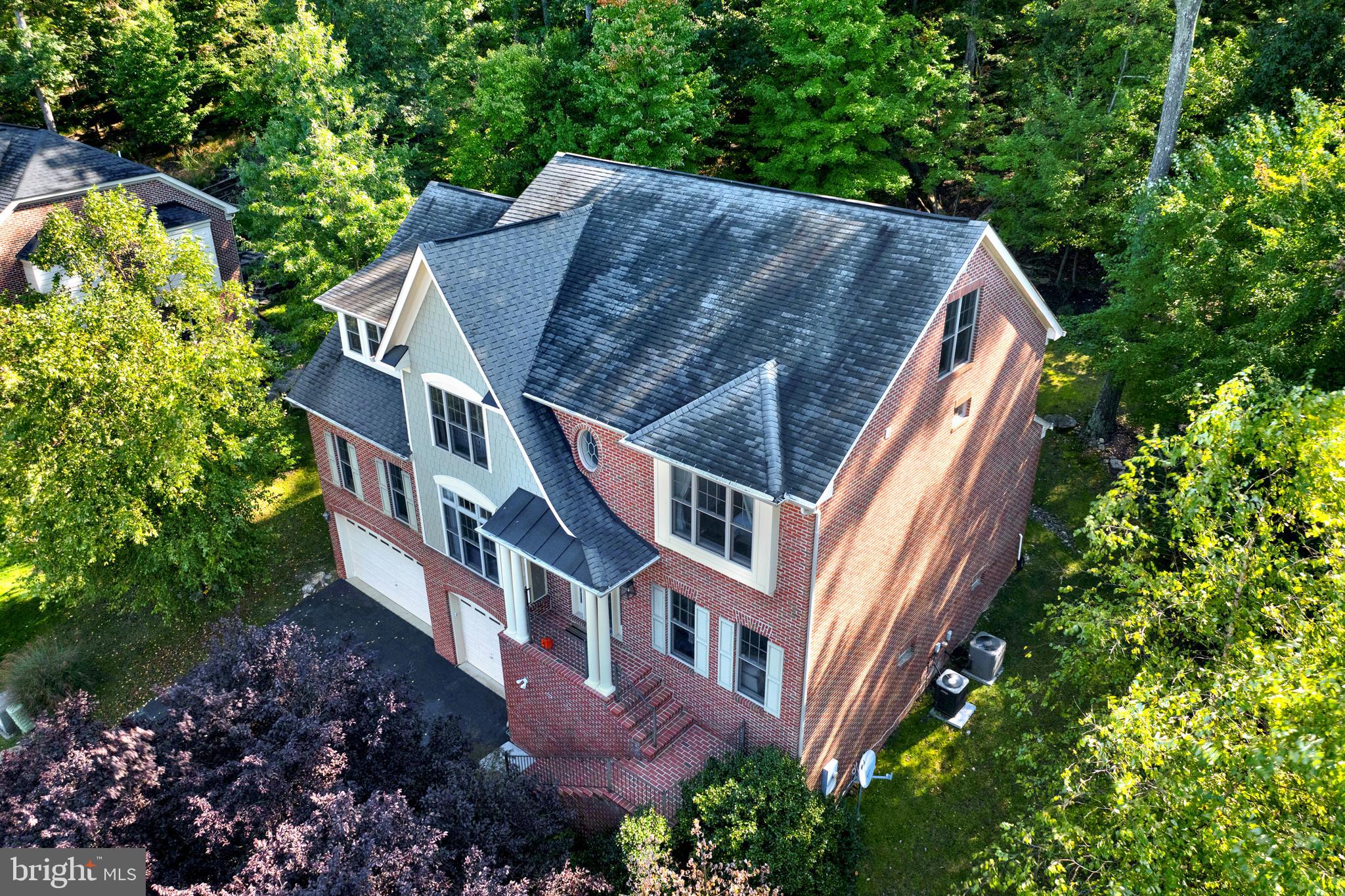 6720 BOX TURTLE COURT