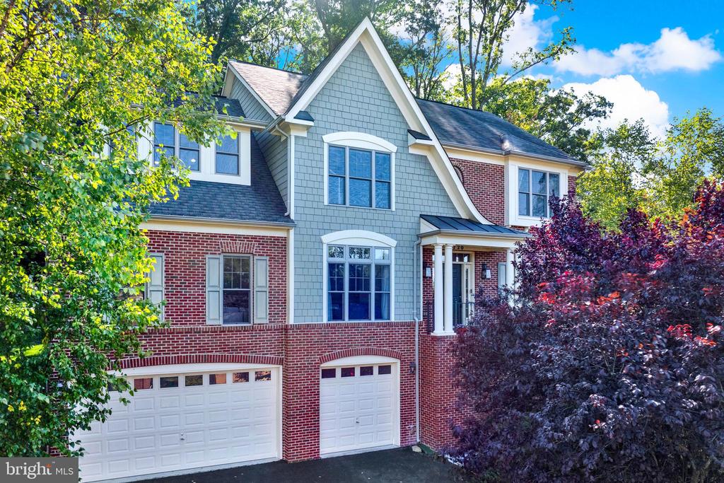 6720 BOX TURTLE COURT