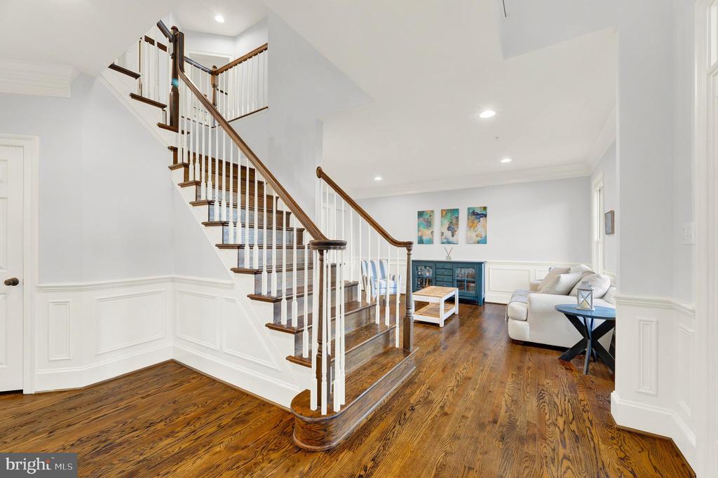 6720 BOX TURTLE COURT