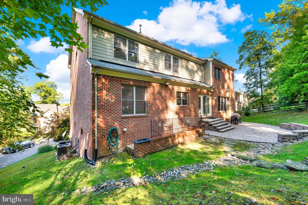 6720 BOX TURTLE COURT