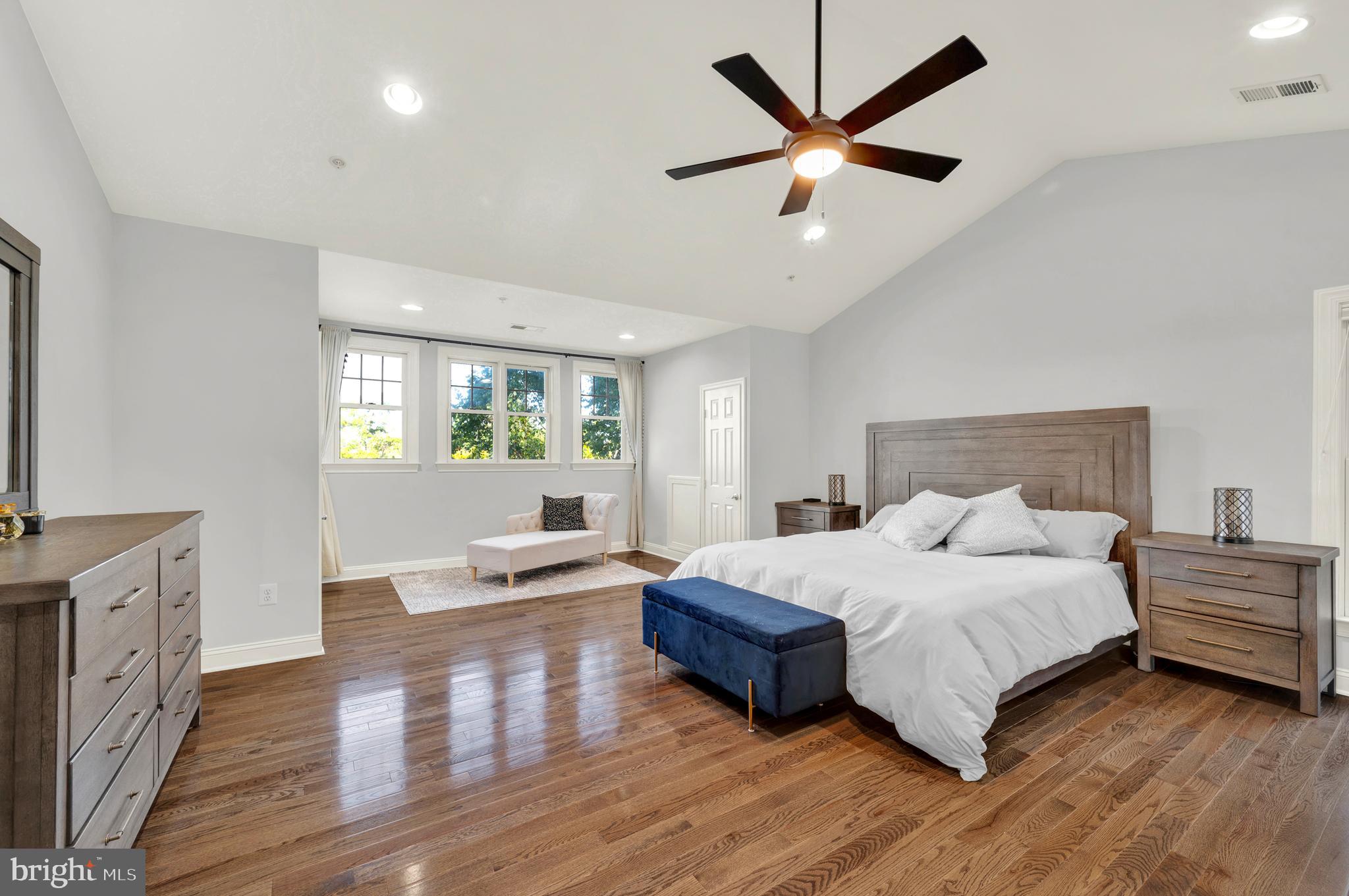 6720 BOX TURTLE COURT