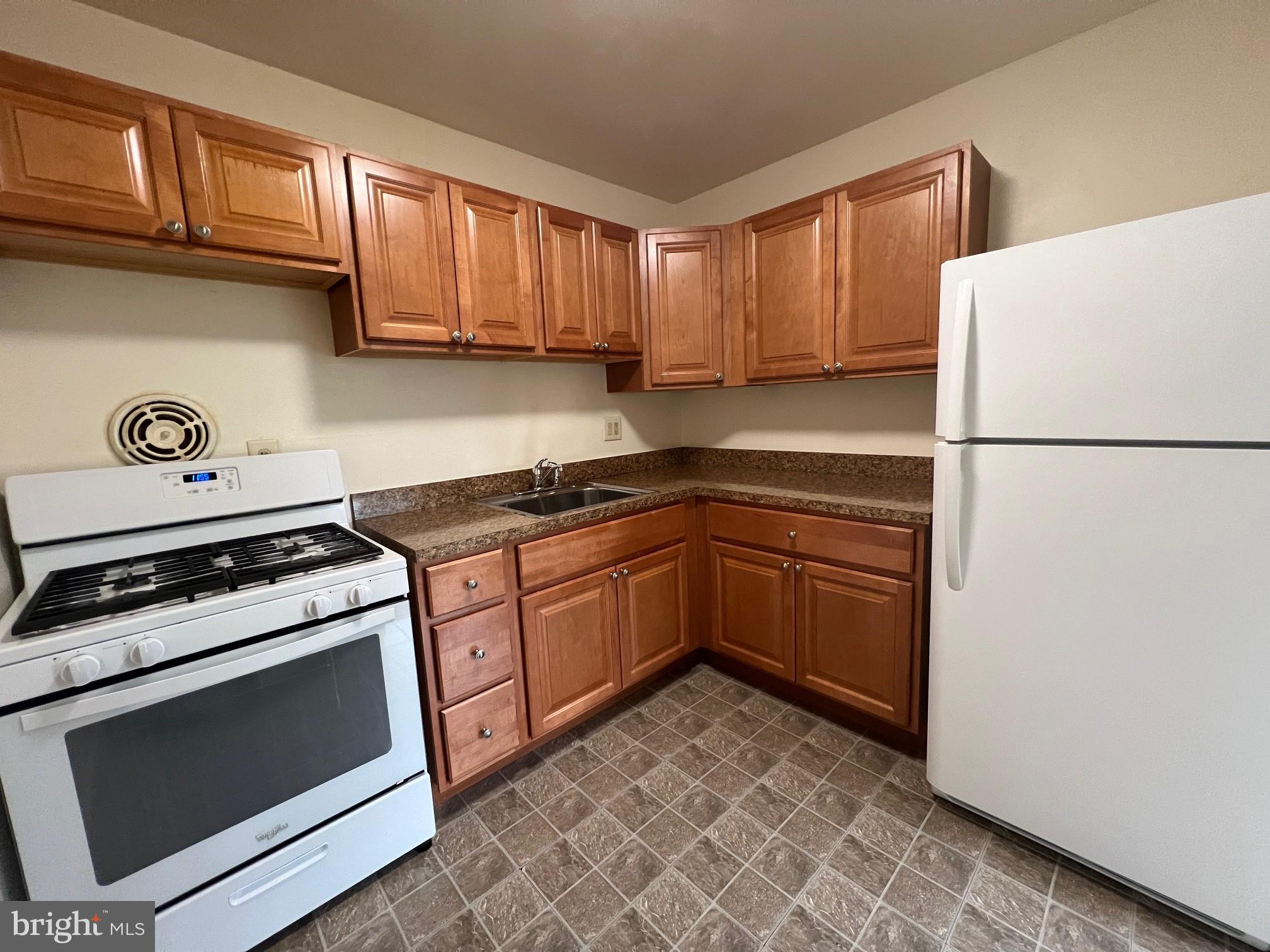 1106 TANEY AVENUE 1106