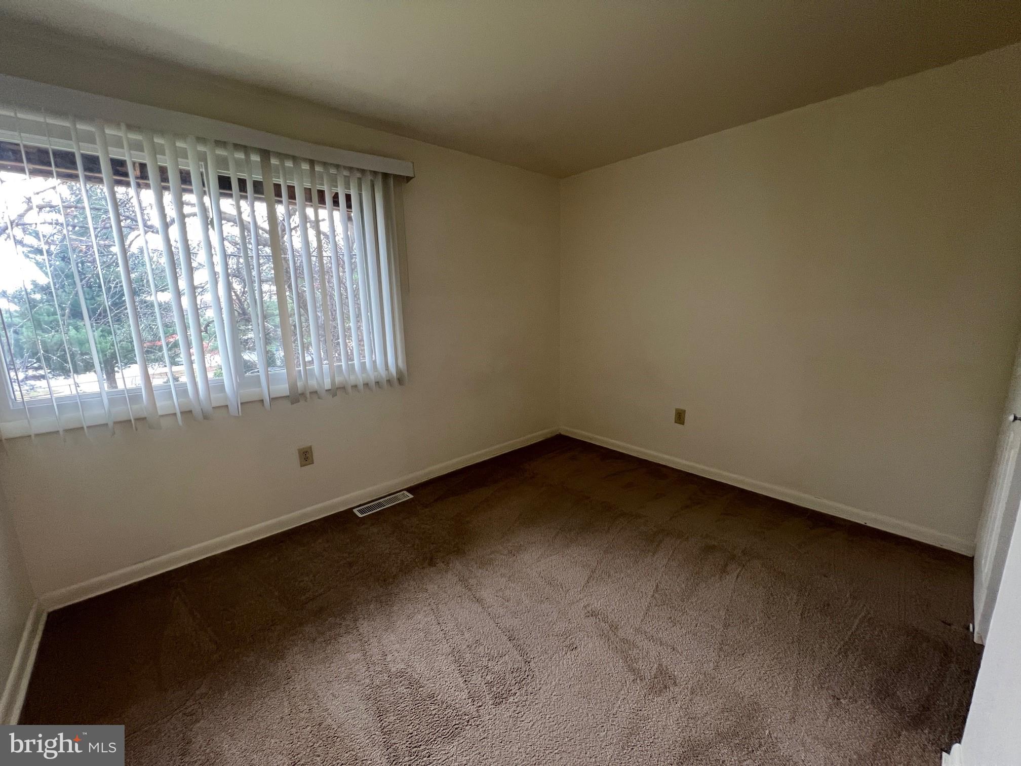 1106 TANEY AVENUE 1106