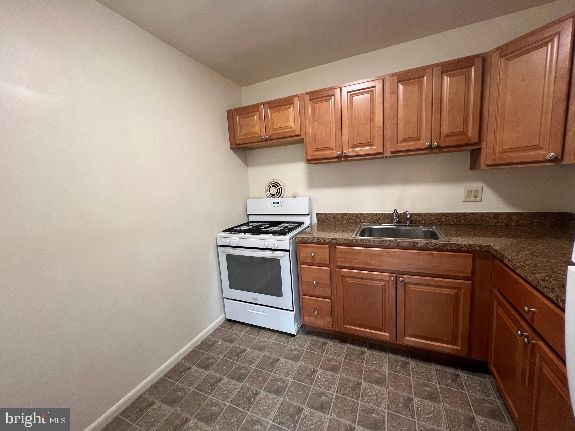 1106 TANEY AVENUE 1106