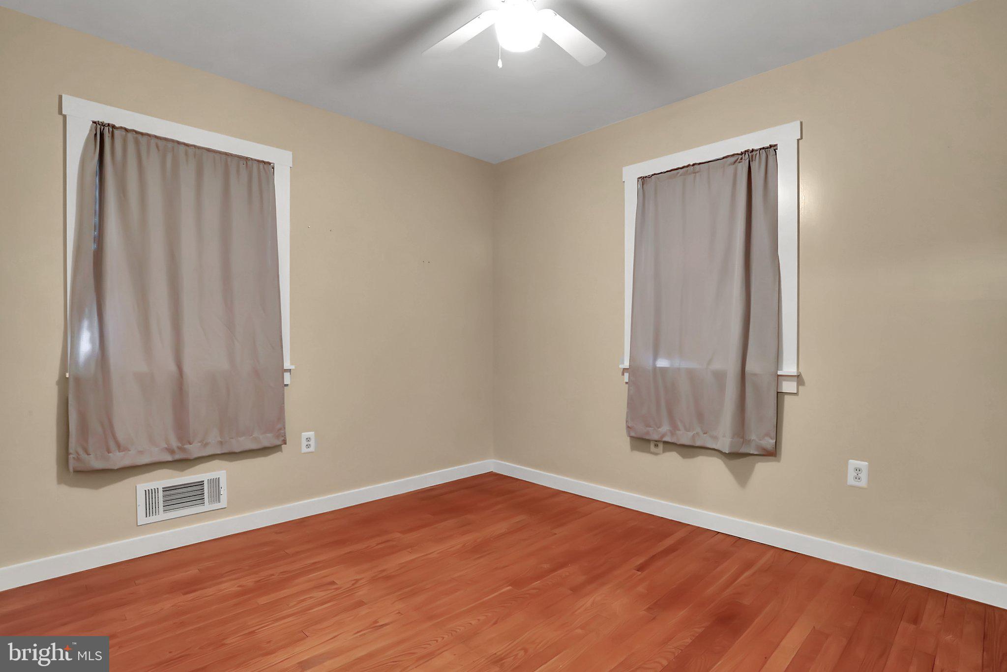 914 CHEROKEE TRAIL