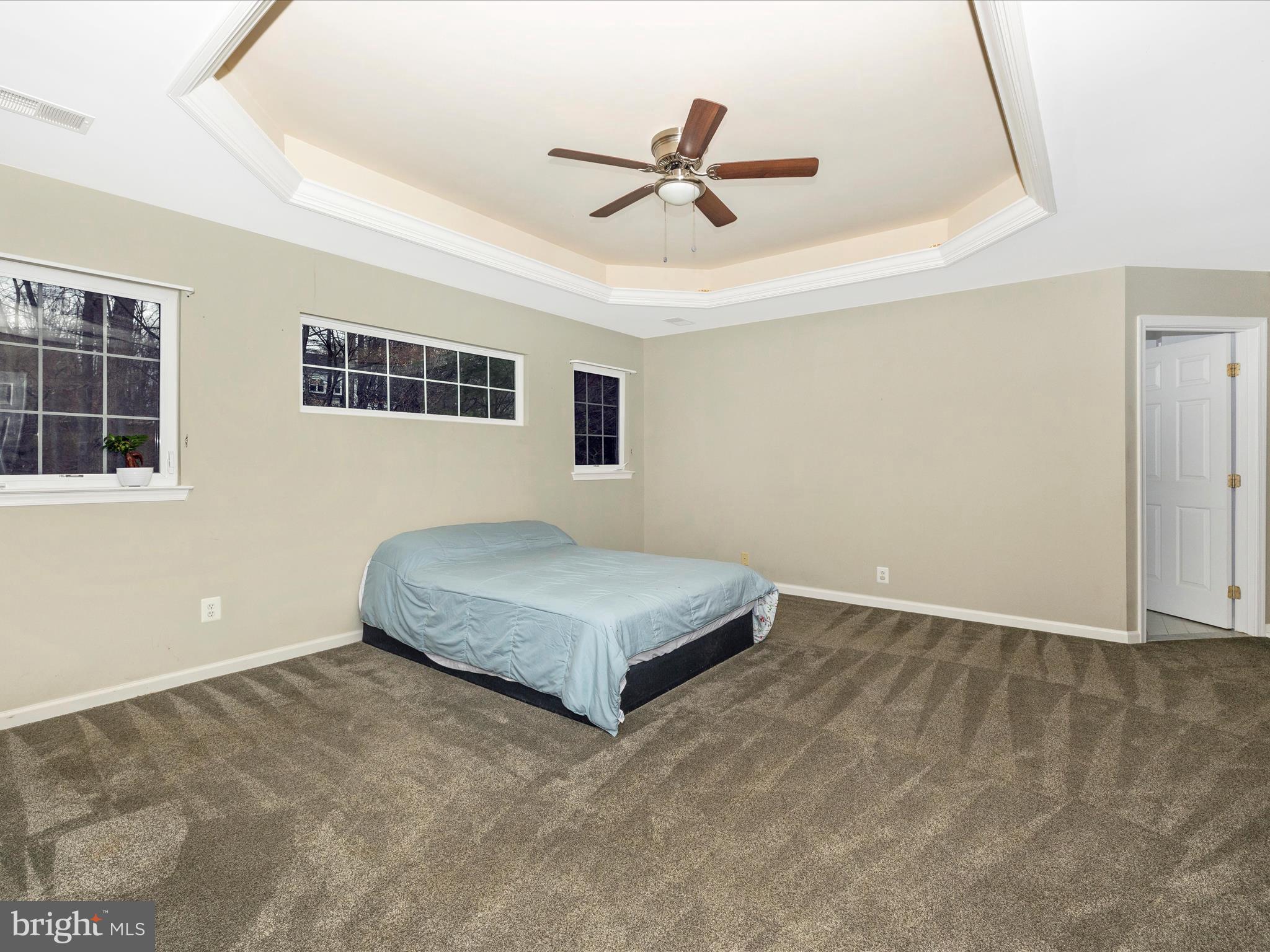 6460 SADDLEBROOK LANE