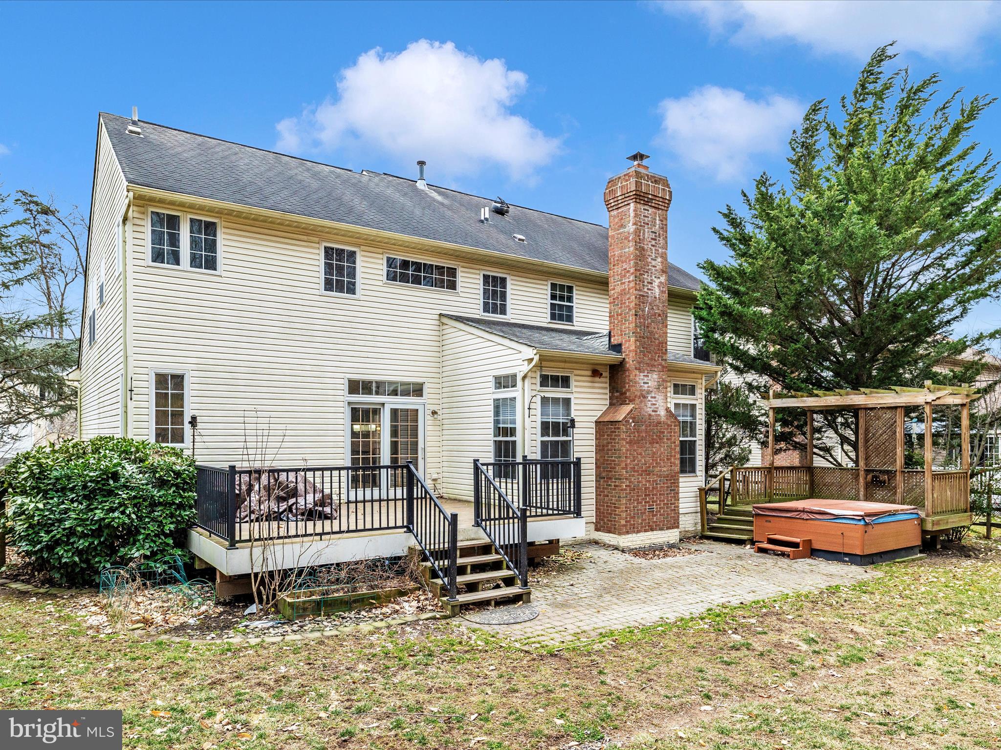 6460 SADDLEBROOK LANE